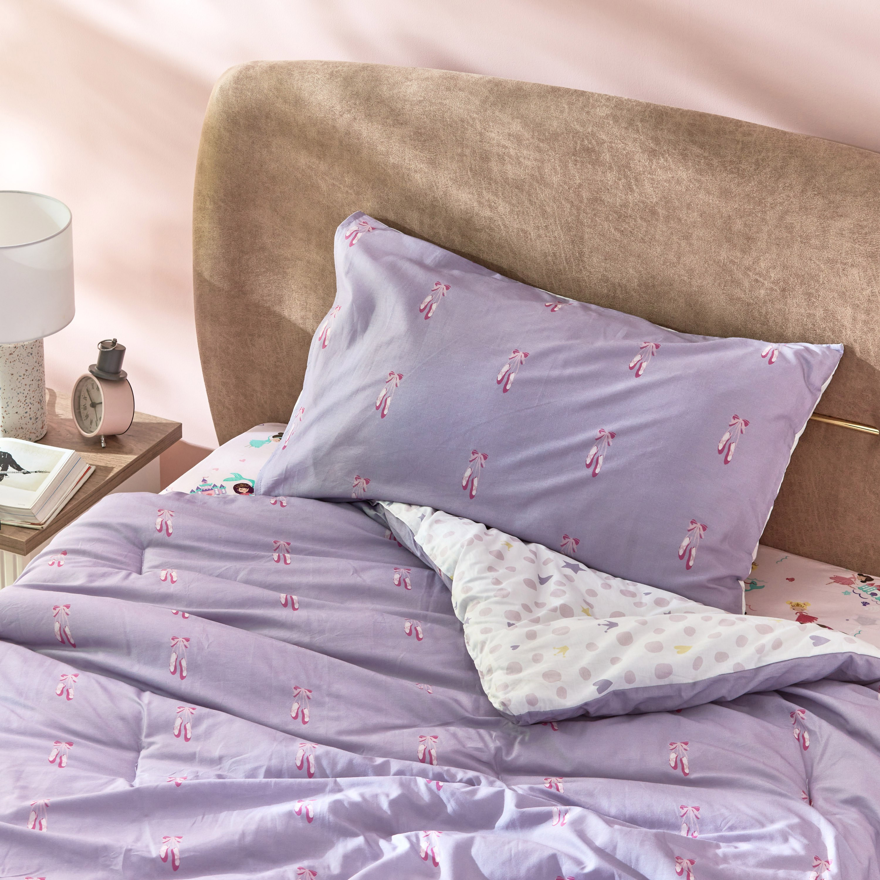 Bunting Ballerinas 2-Piece Single Comforter Set - 135x220 cm-babyandkids-beddingandwindows-bedding-comforters-image-2