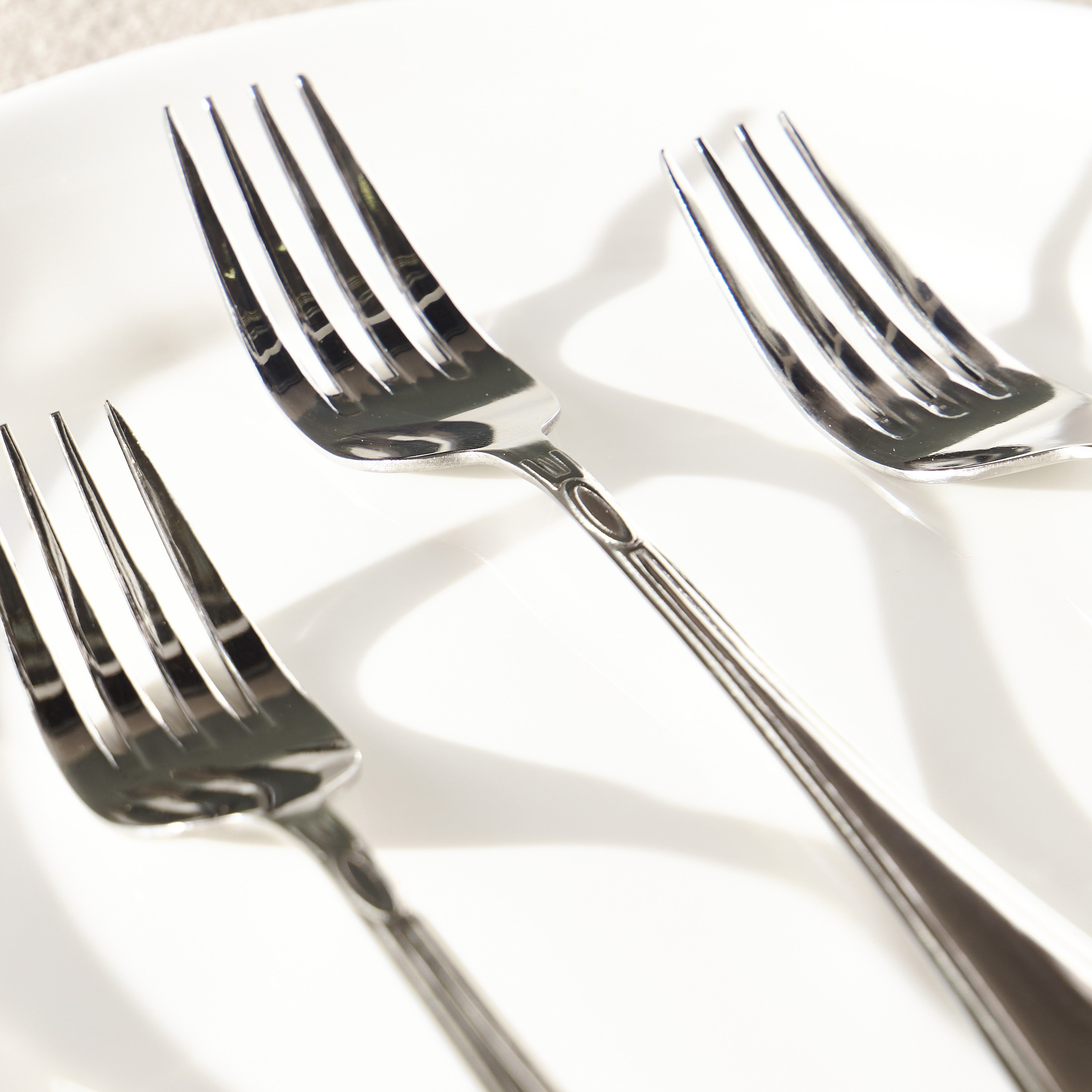 Retro Stainless Steel Dinner Fork - Set of 3-household-dining-cutlery-spoonsforksandknives-image-2