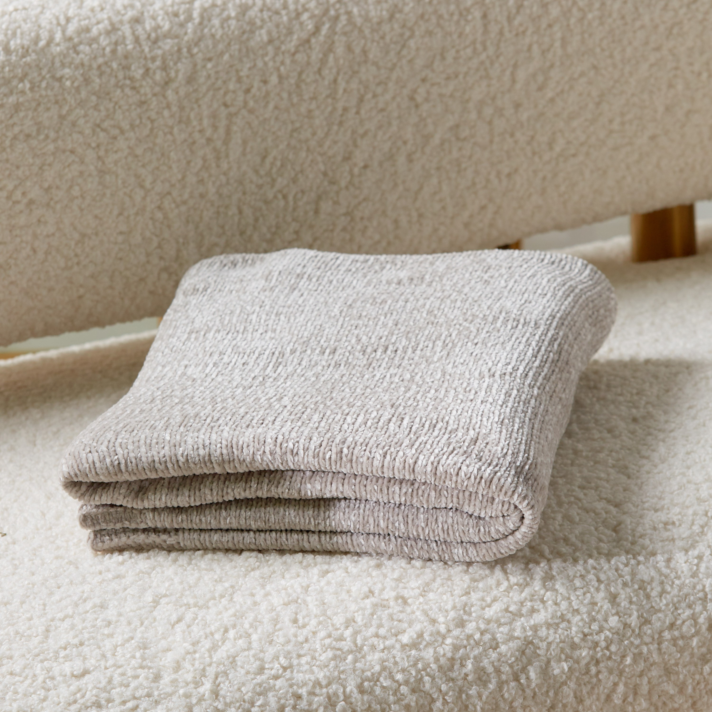 بطانية خفيفة شنيل من وينستون - 130x170 سم-household-bedding-blankets-image-2