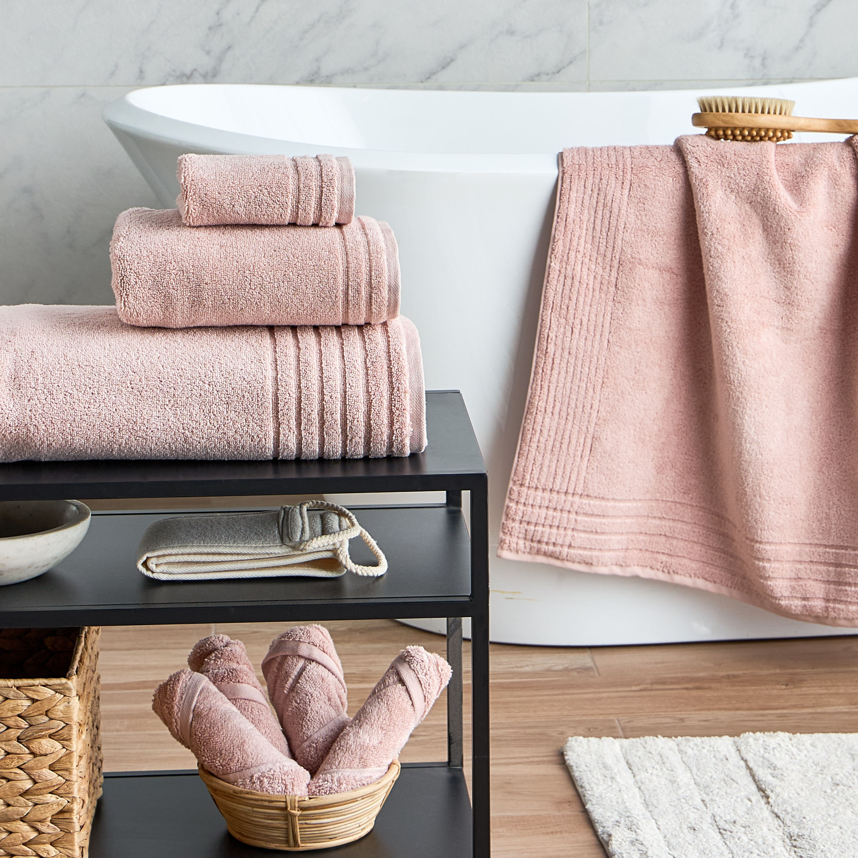 Egyptian 600 GSM Cotton Bath Towel - 70x140 cm-household-bathandlaundry-bathlinen-towels-image-4