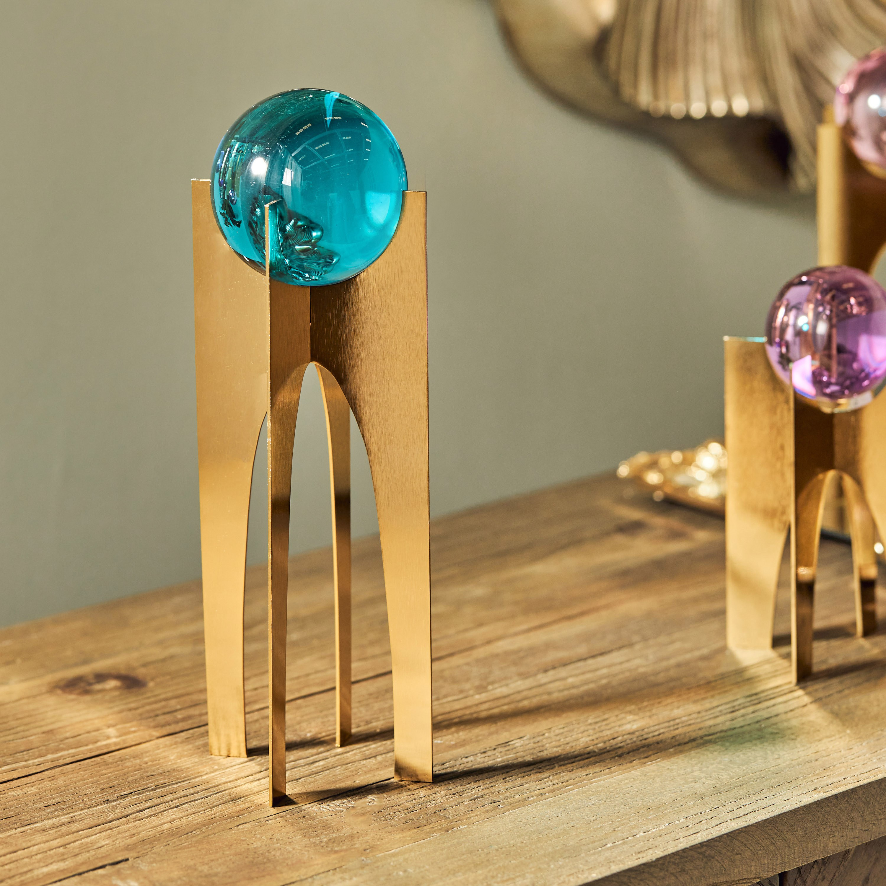 Shop Mystic Crystal Orb Accent with Stand Online | Homecentre UAE