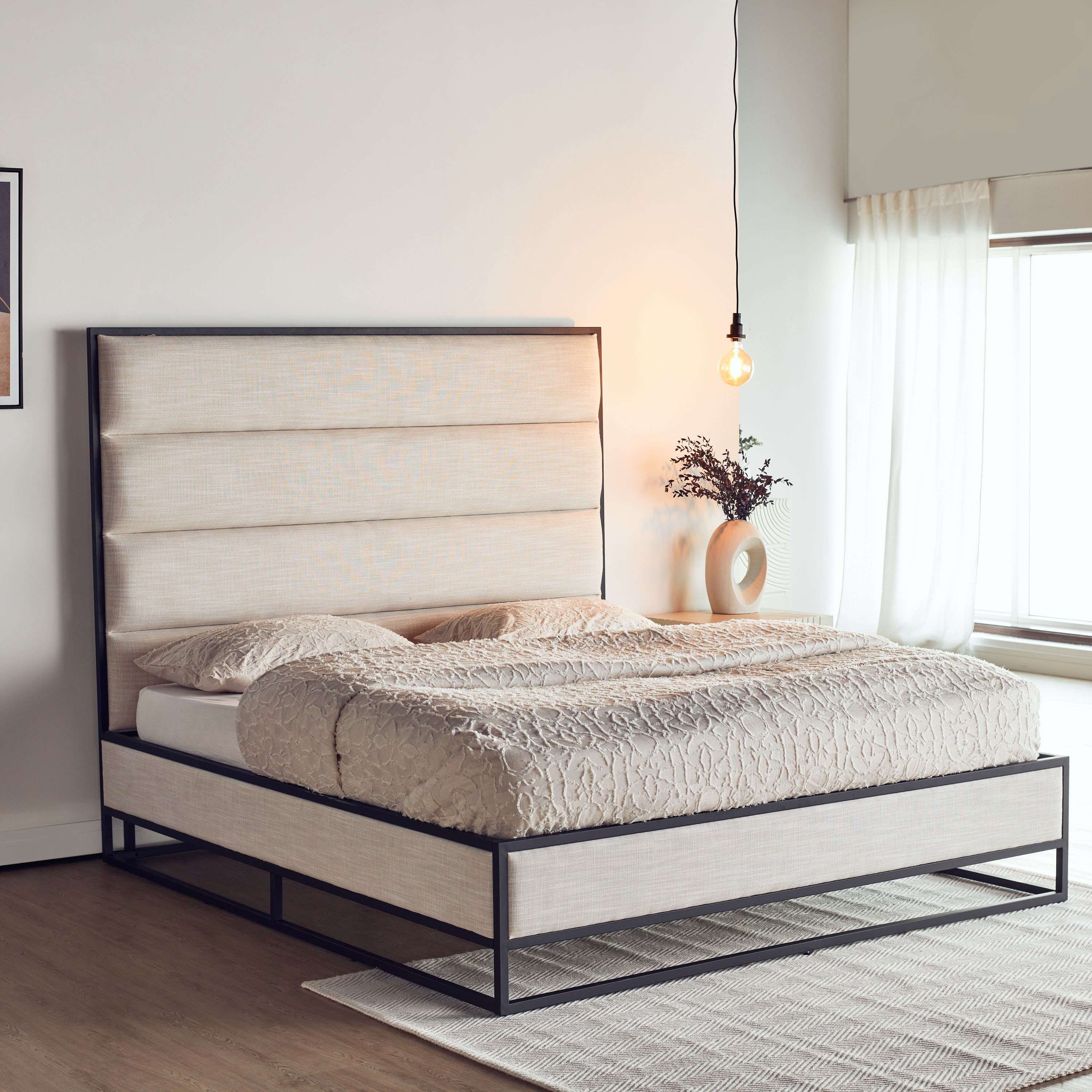 | سرير كينج بتصميم جيرالد