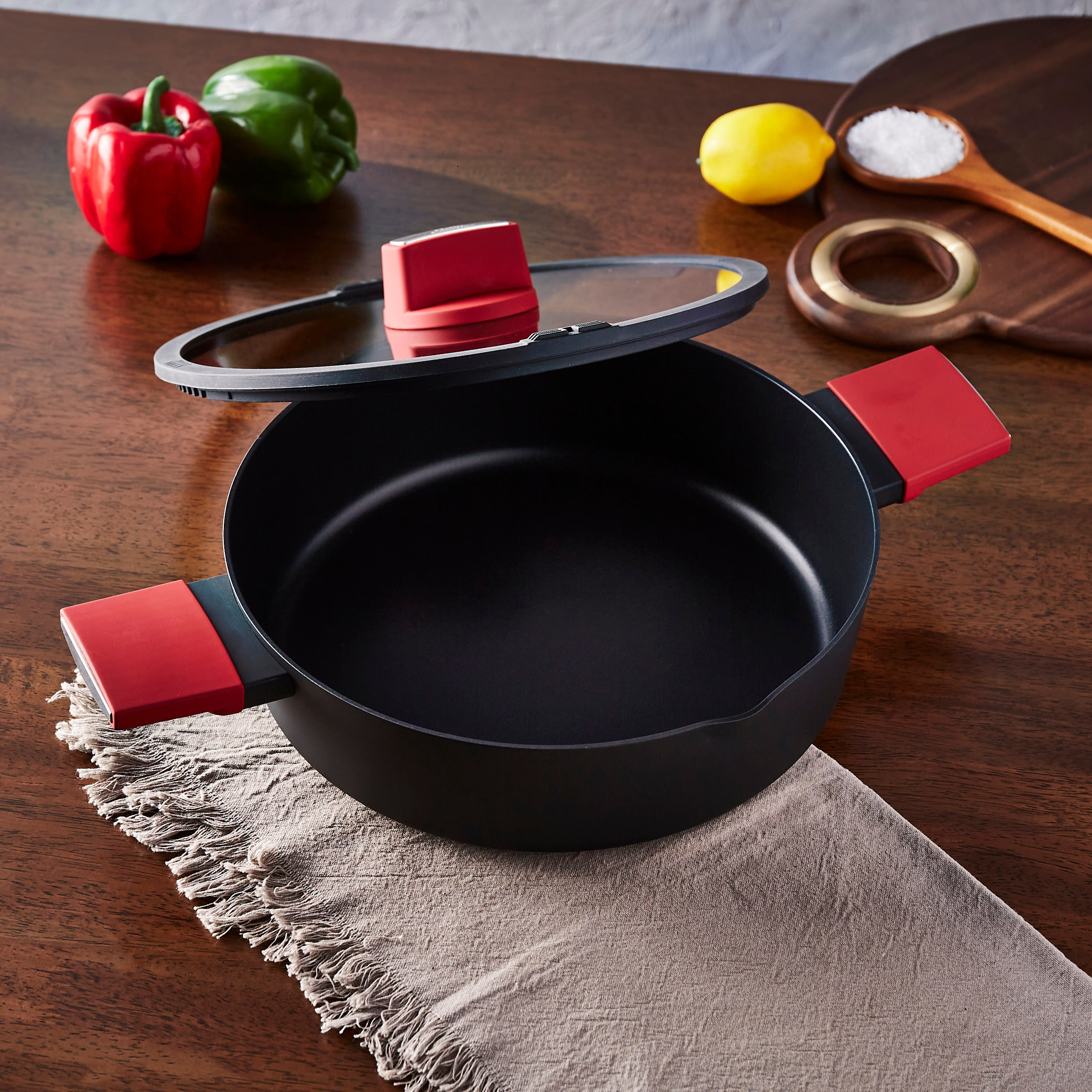 Betty Crocker Shallow Casserole with Lid - 28x28x8 cm-household-kitchen-cookware-potsandpans-image-2