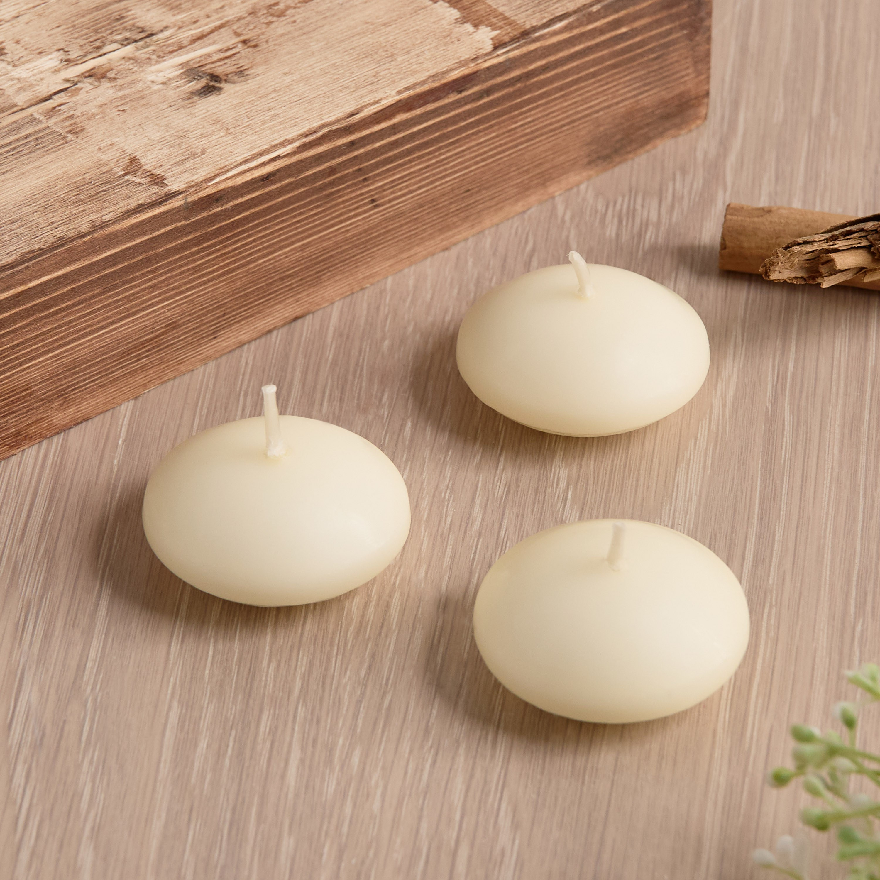 Essentials 6-Piece Jasmine Florissimo Scented Floating Candle Set - 4 h