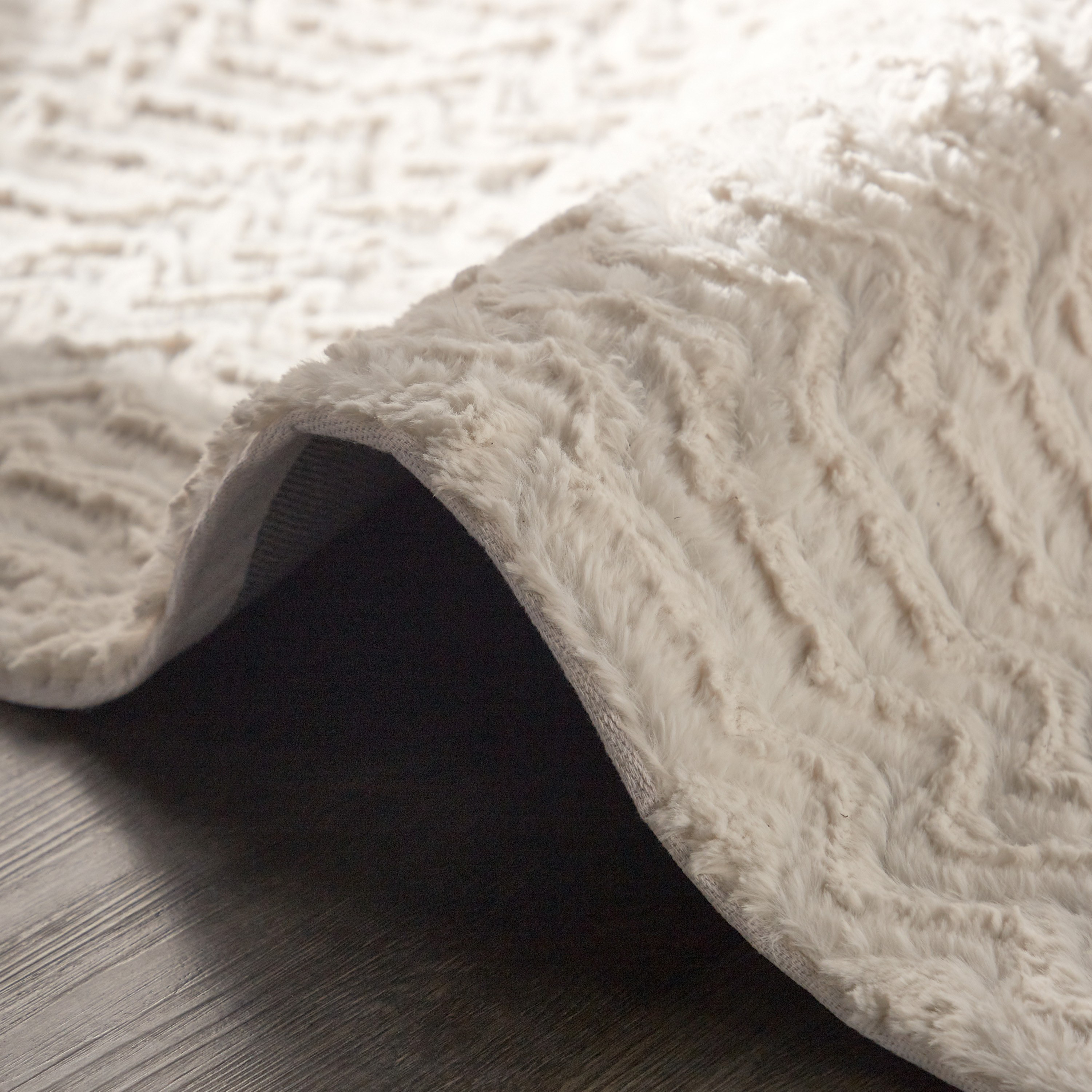 Innis Soft Fur Rug - 160x230 cm-household-rugsandcarpets-rugs-image-3