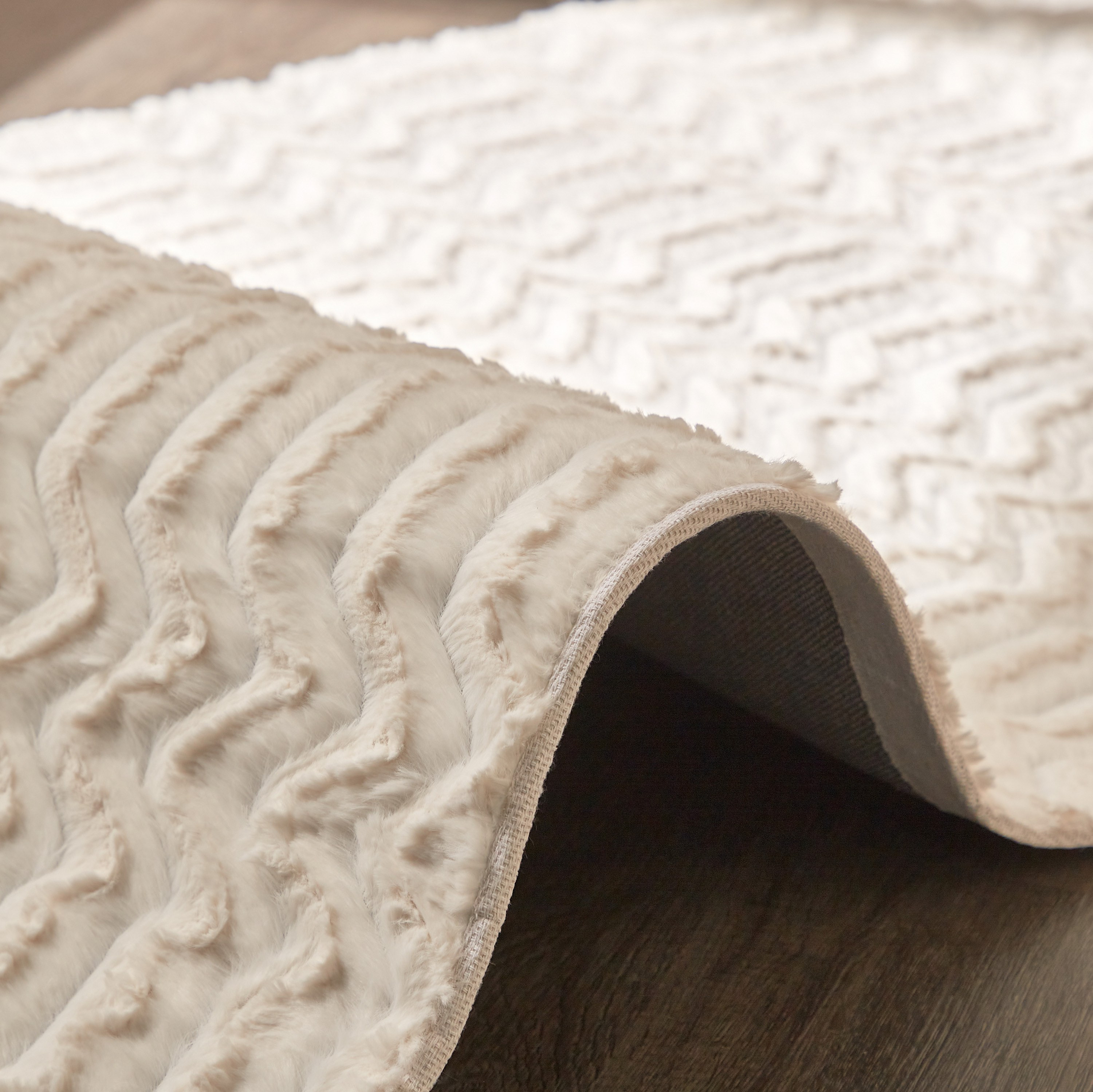 Innis Soft Fur Rug - 80x230 cm-household-rugsandcarpets-rugs-image-3