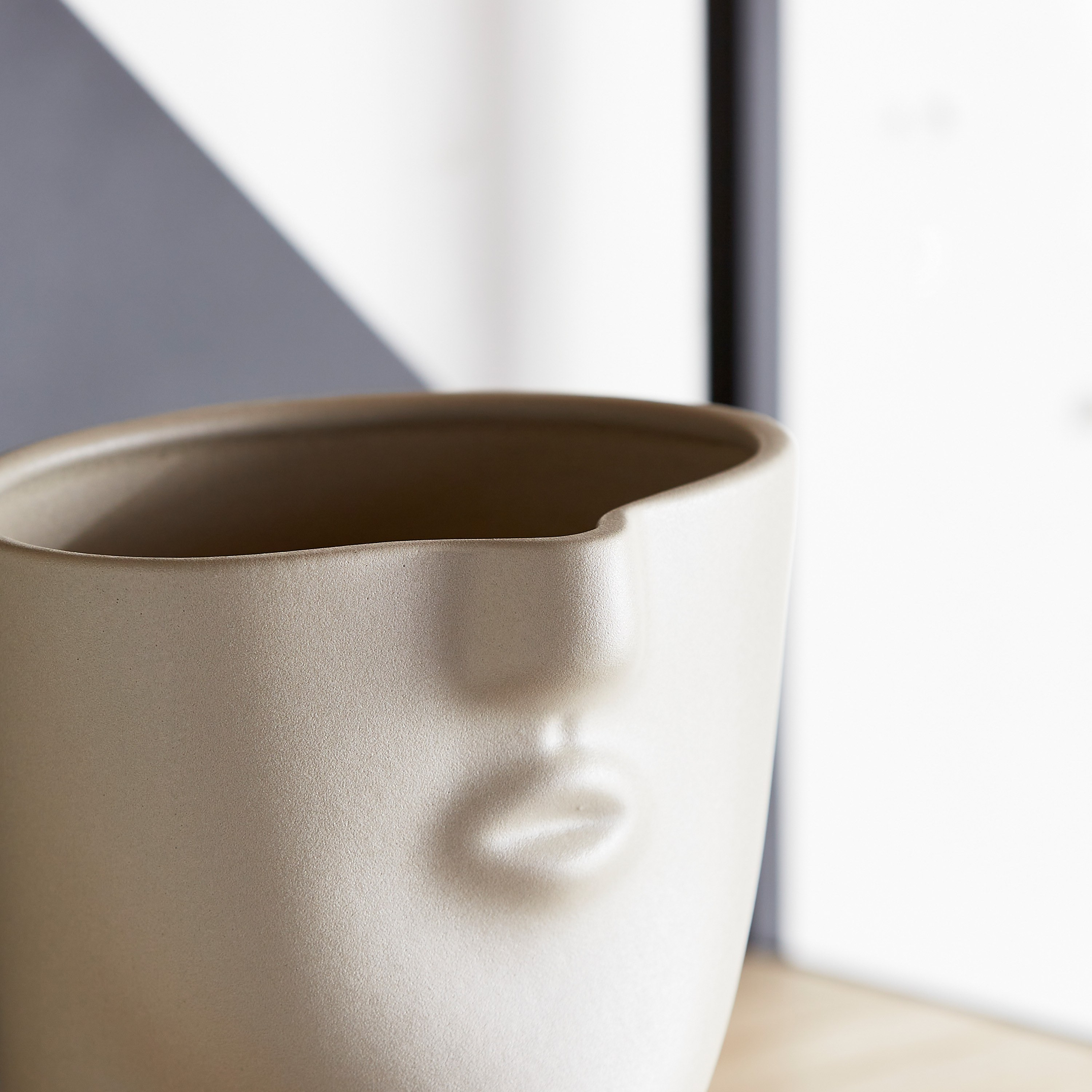 Steph Ceramic Planter - 15 cm-household-gardenandoutdoor-potsandplanters-planters-image-3