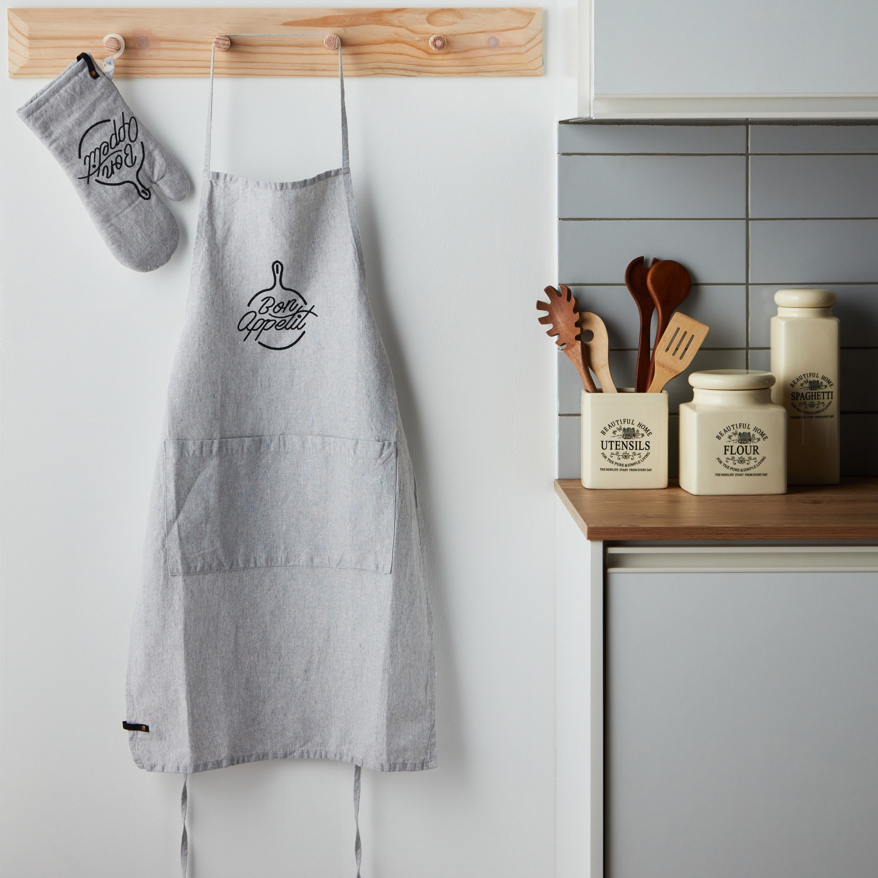 Darby Linen Apron - 60x90 cm-household-kitchen-kitchenlinen-apronsmittsandpotholders-image-3