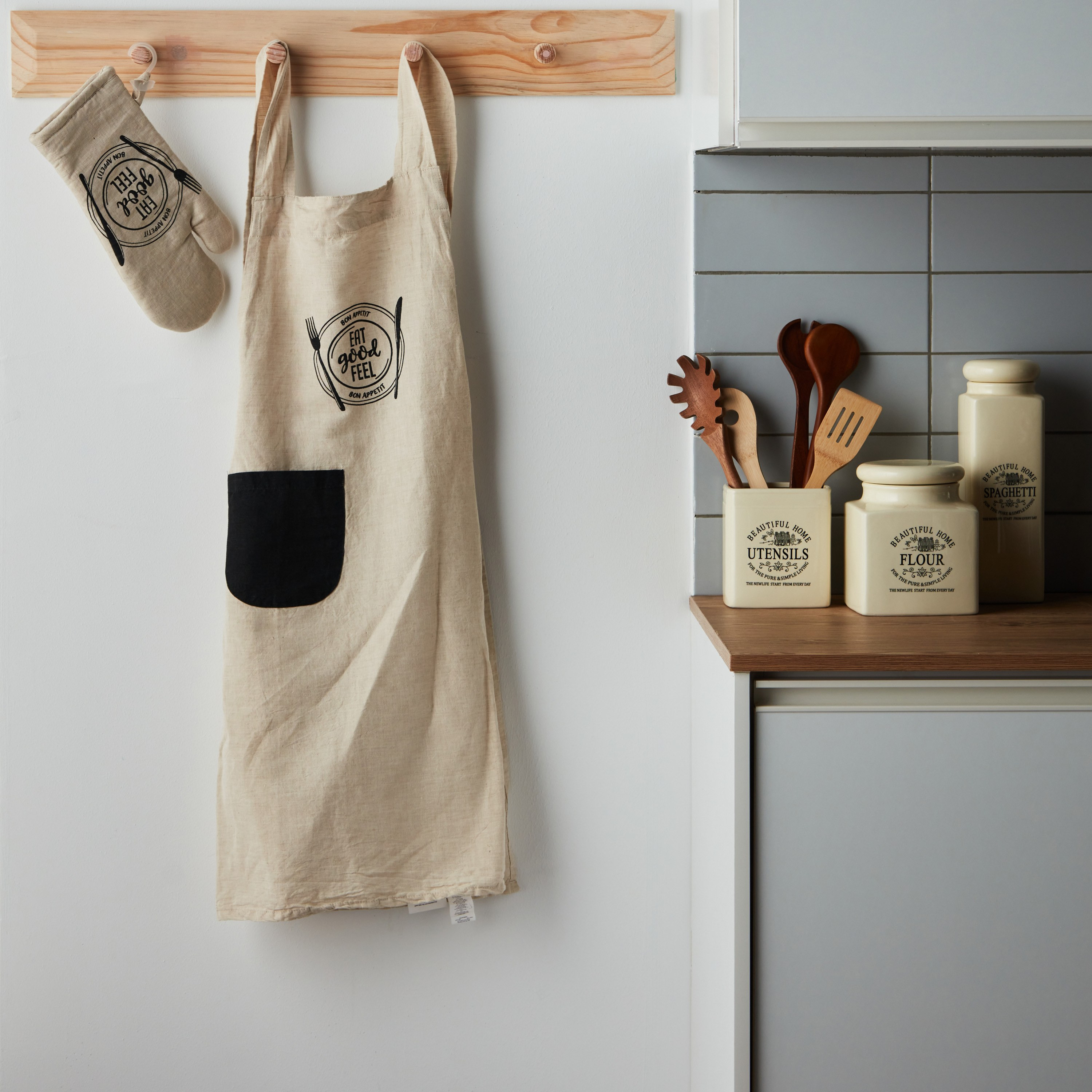 Vintage Linen Apron - 90x90 cm-household-kitchen-kitchenlinen-apronsmittsandpotholders-image-3