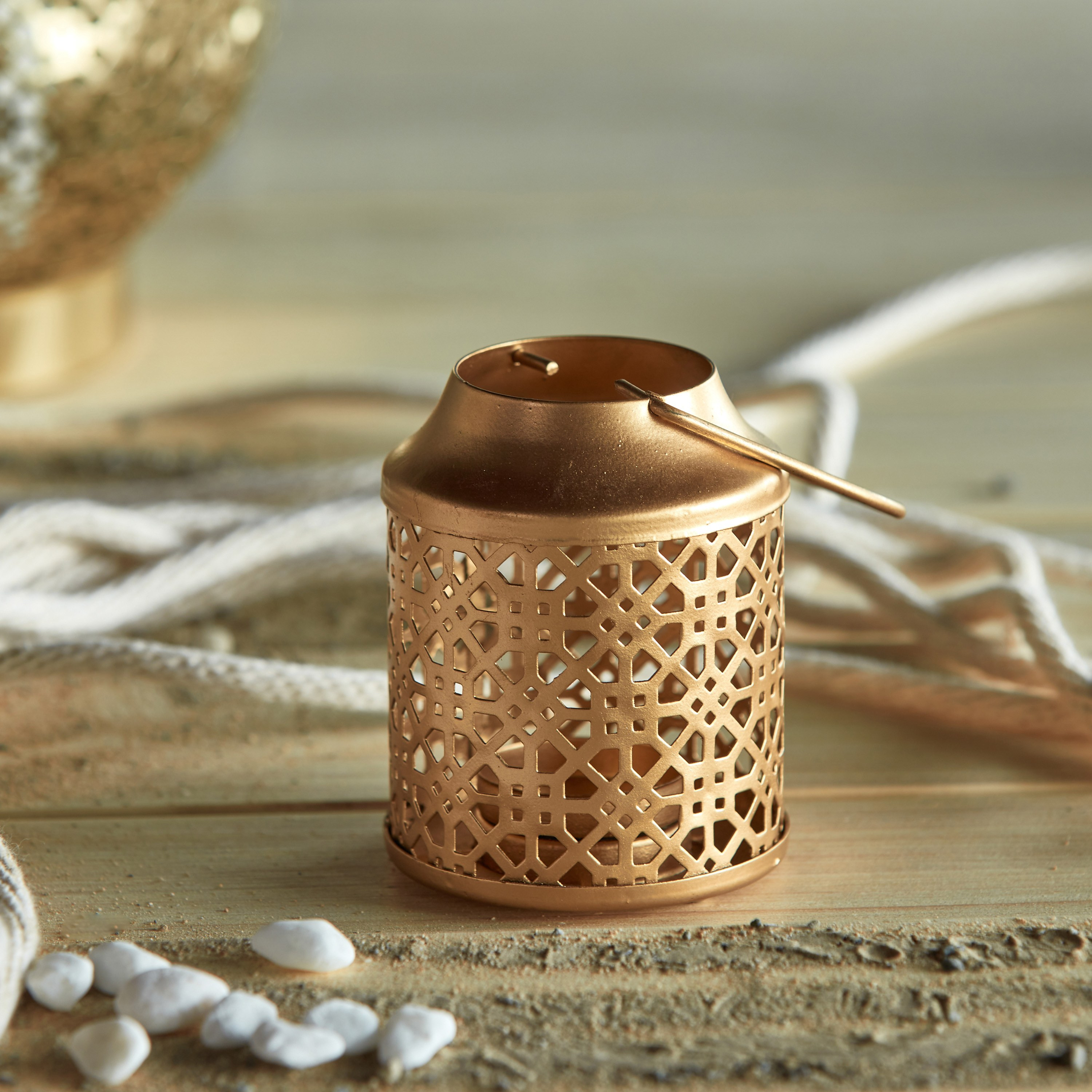 فانوس شموع صغيرة معدني من آريا - 10 سم-household-decor-candleholdersandlanterns-image-2