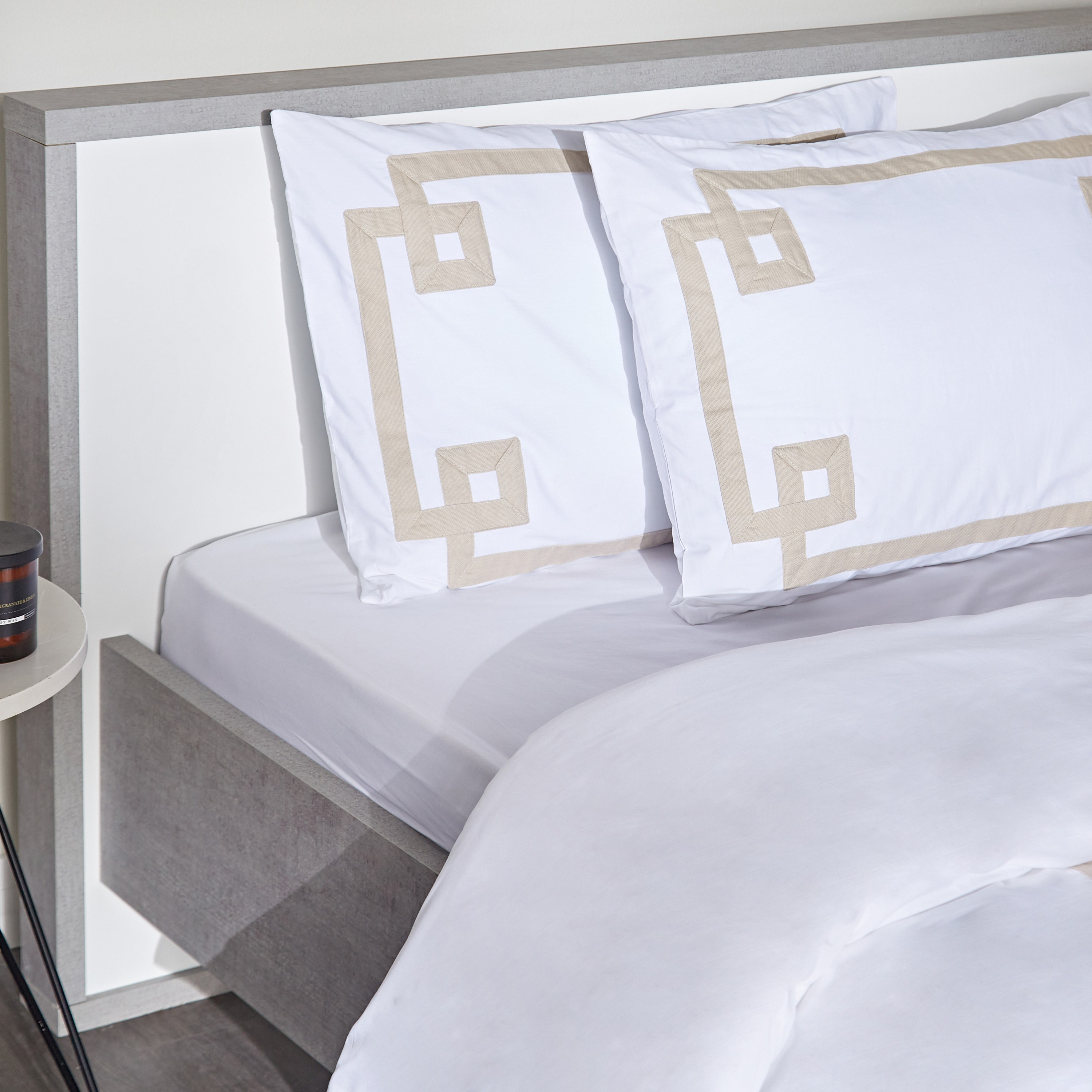 Villa Greeky 3-Piece Super King Duvet Cover Set - 260x220 cm-household-bedding-duvetandcovers-duvetcovers-image-2