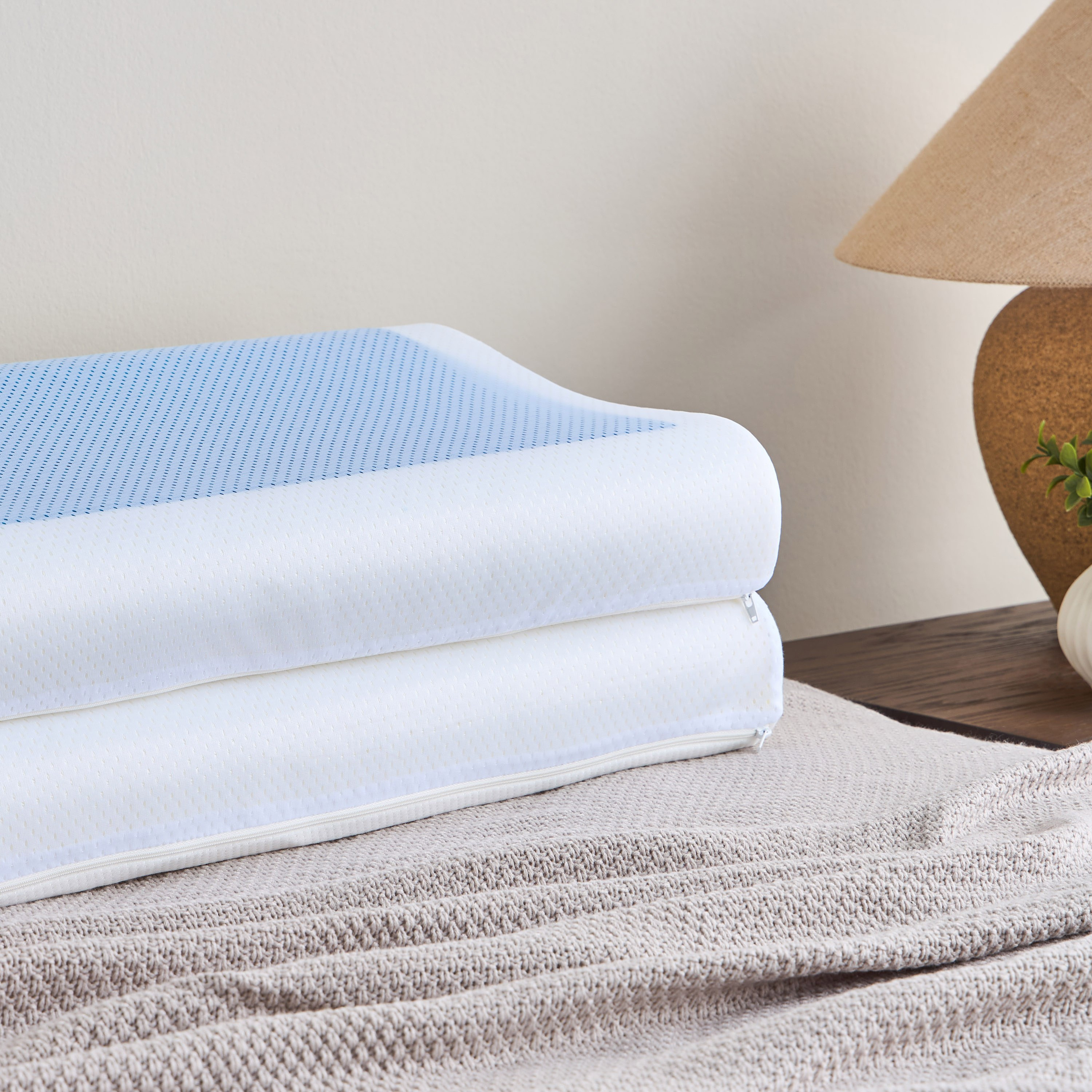 Cool Gel Contour Firm Memory Foam 1-Piece Pillow - 40x60 cm-household-bedding-pillows-image-4