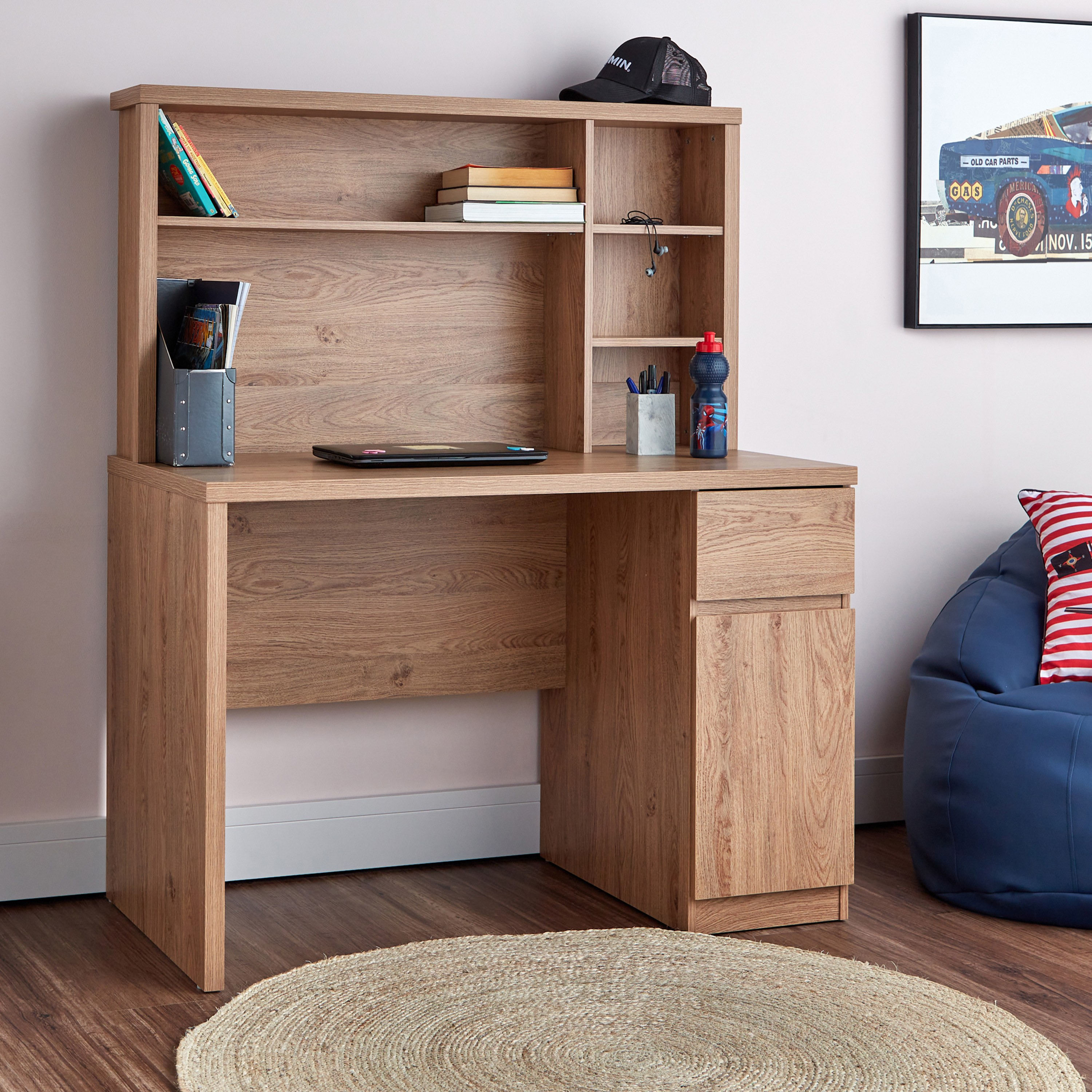 Computer desk with drawers and deals hutch