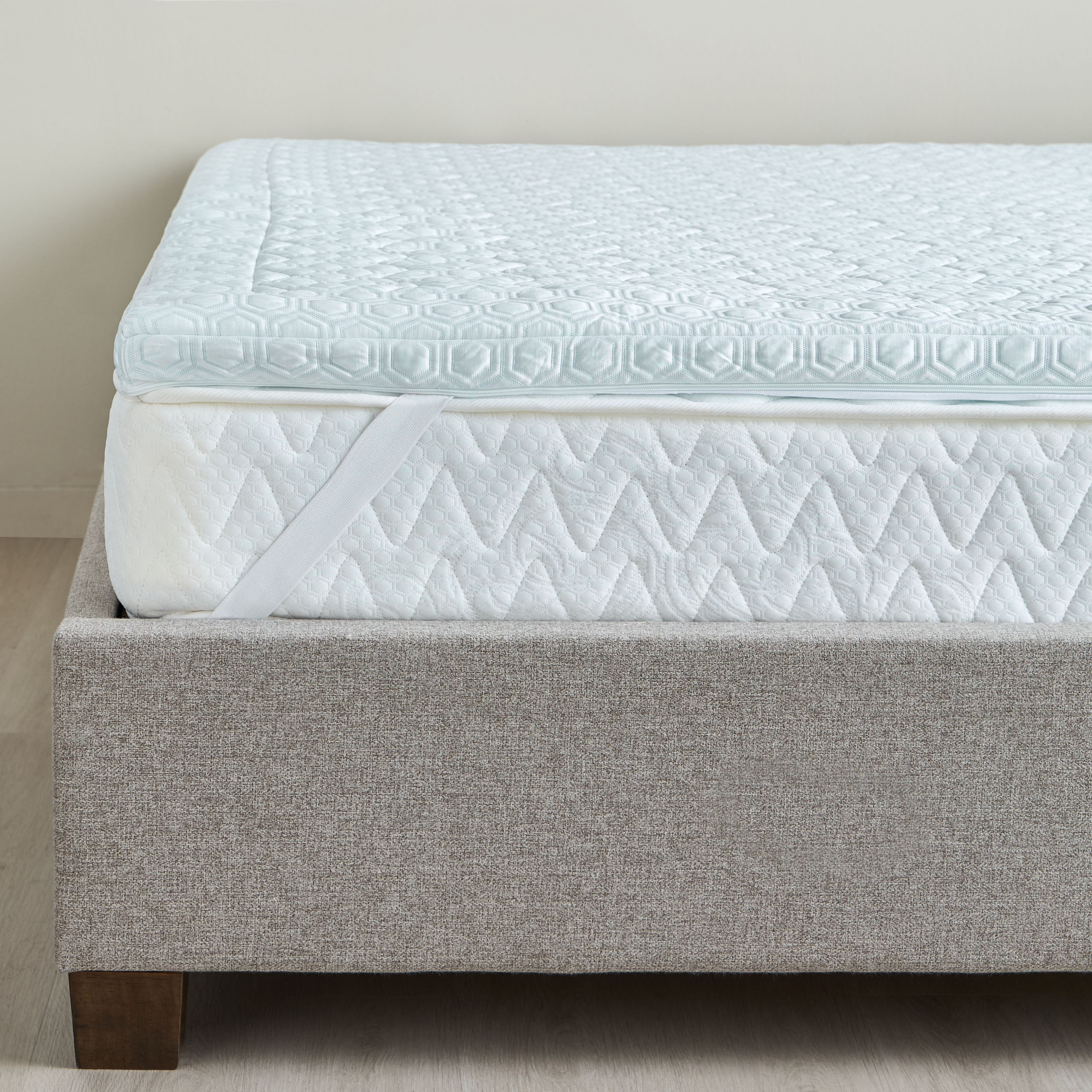 Glacier Cool Single Gel Memory Foam Mattress Topper - 90x200x5 cm-household-bedding-mattresstoppersandprotectors-mattresstoppers-image-1