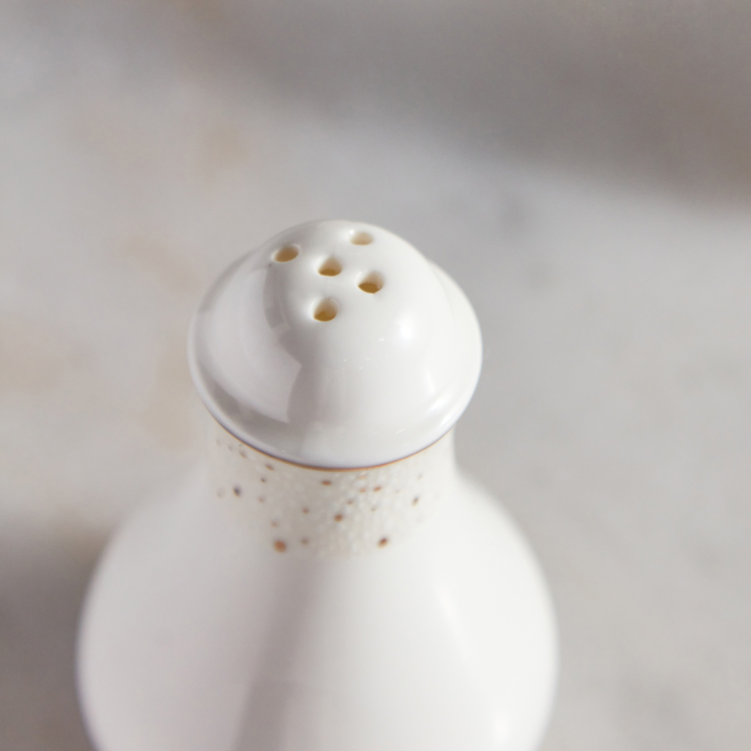 Classico Pepper Shaker-household-kitchen-foodstorage-saltandpeppershakers-image-2