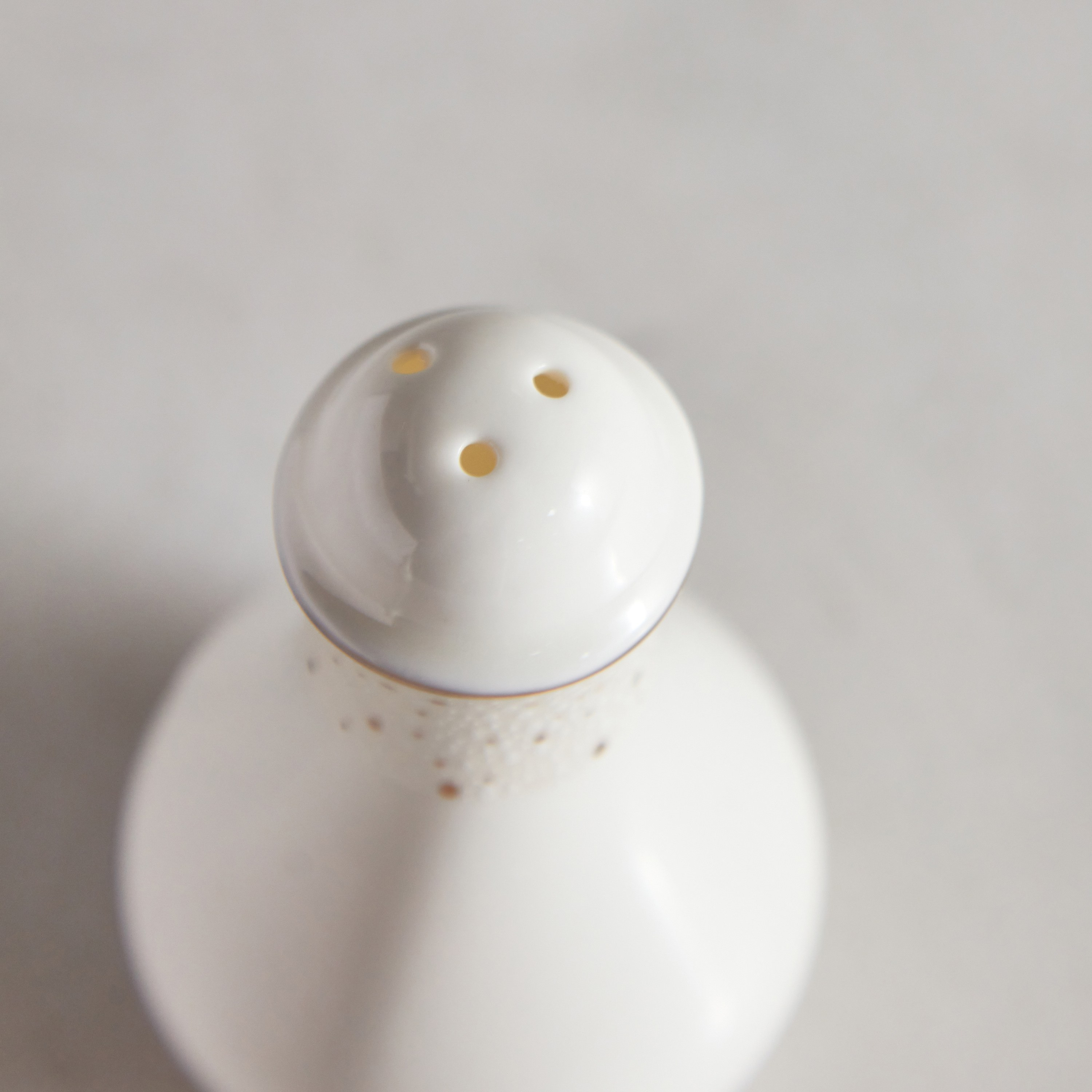 Classico Salt Shaker-household-kitchen-foodstorage-saltandpeppershakers-image-2
