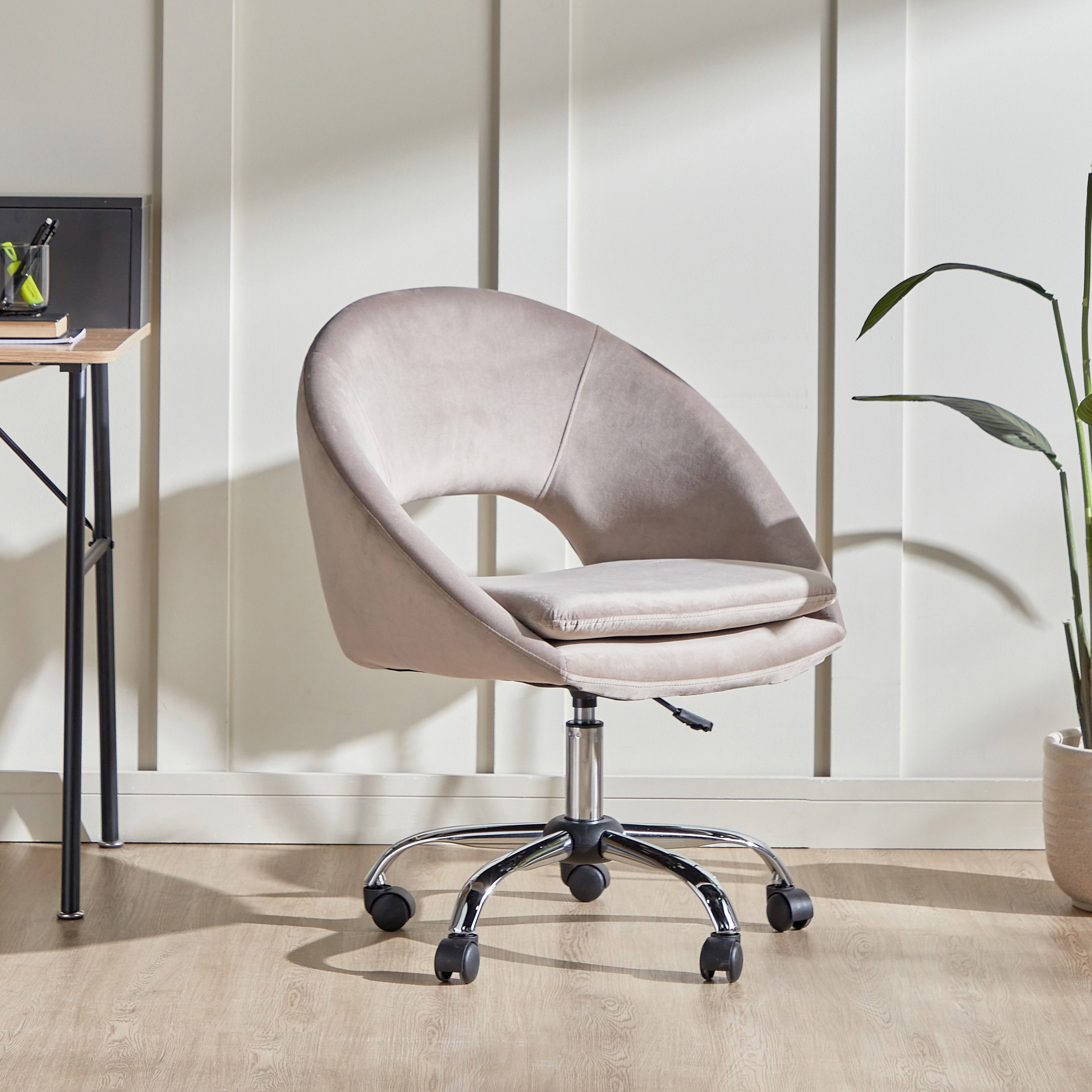 Office chair best sale home centre