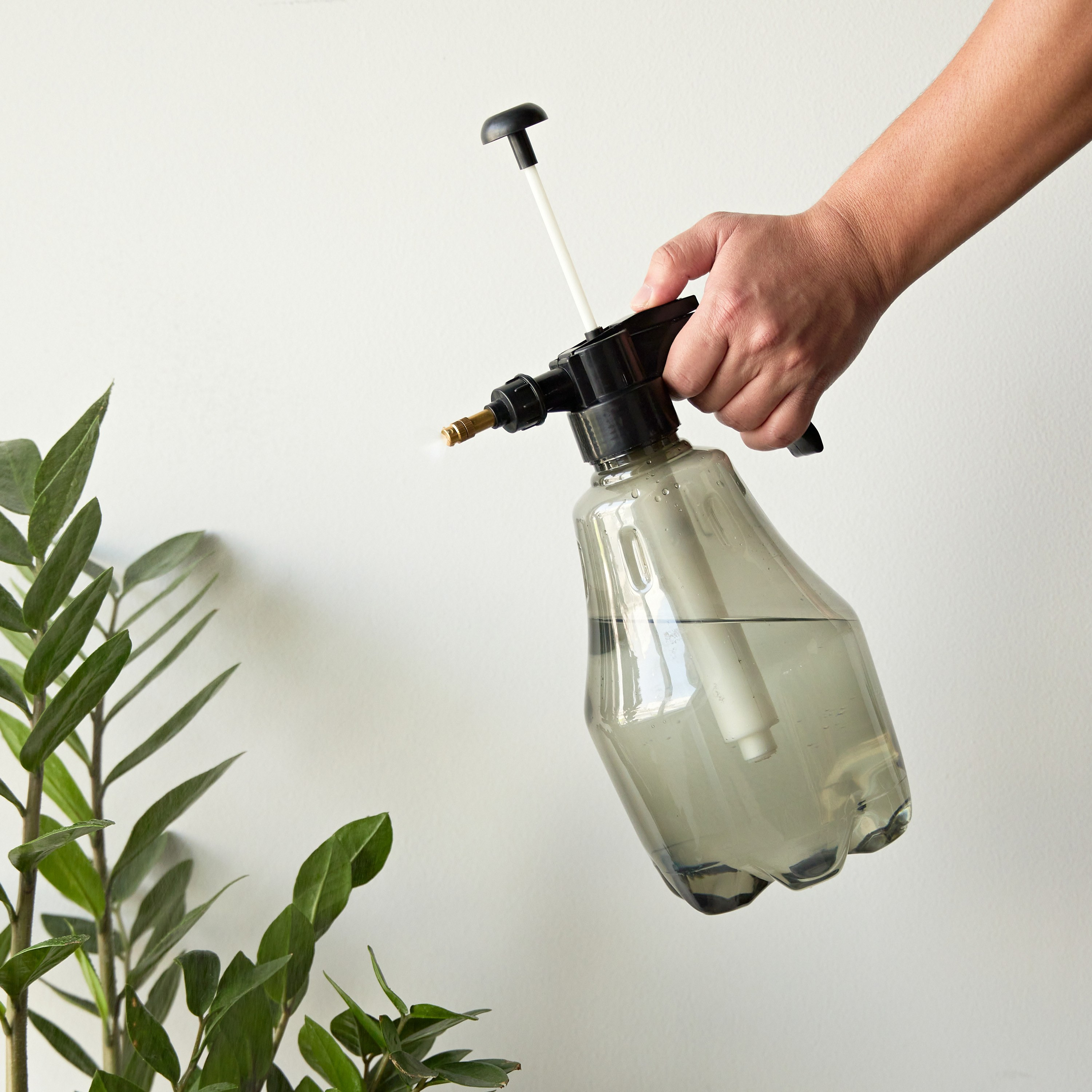 Aani Spray Bottle - 2 L-household-bathandlaundry-laundrysolutions-laundryaccessories-image-2