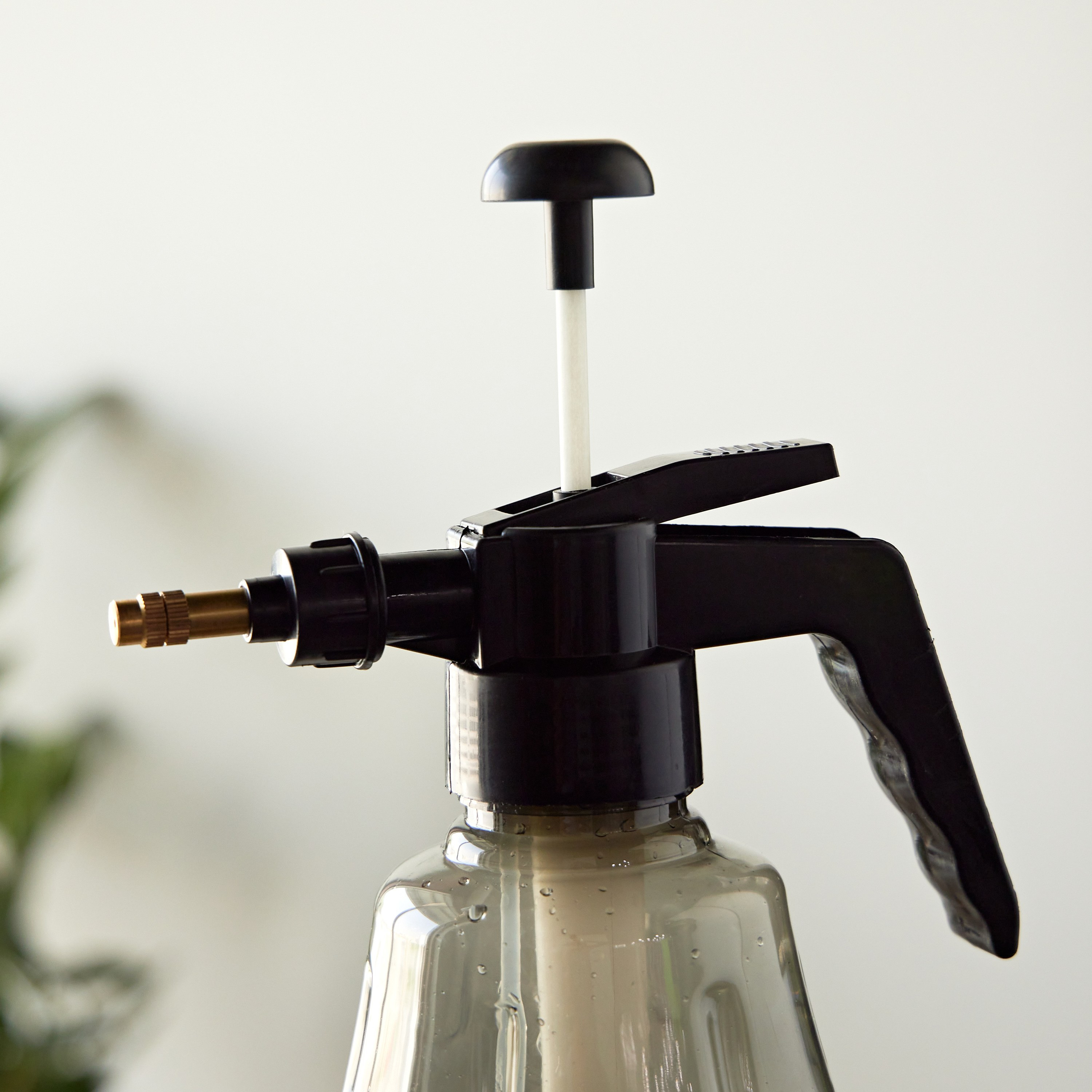 Aani Spray Bottle - 2 L-household-bathandlaundry-laundrysolutions-laundryaccessories-image-3