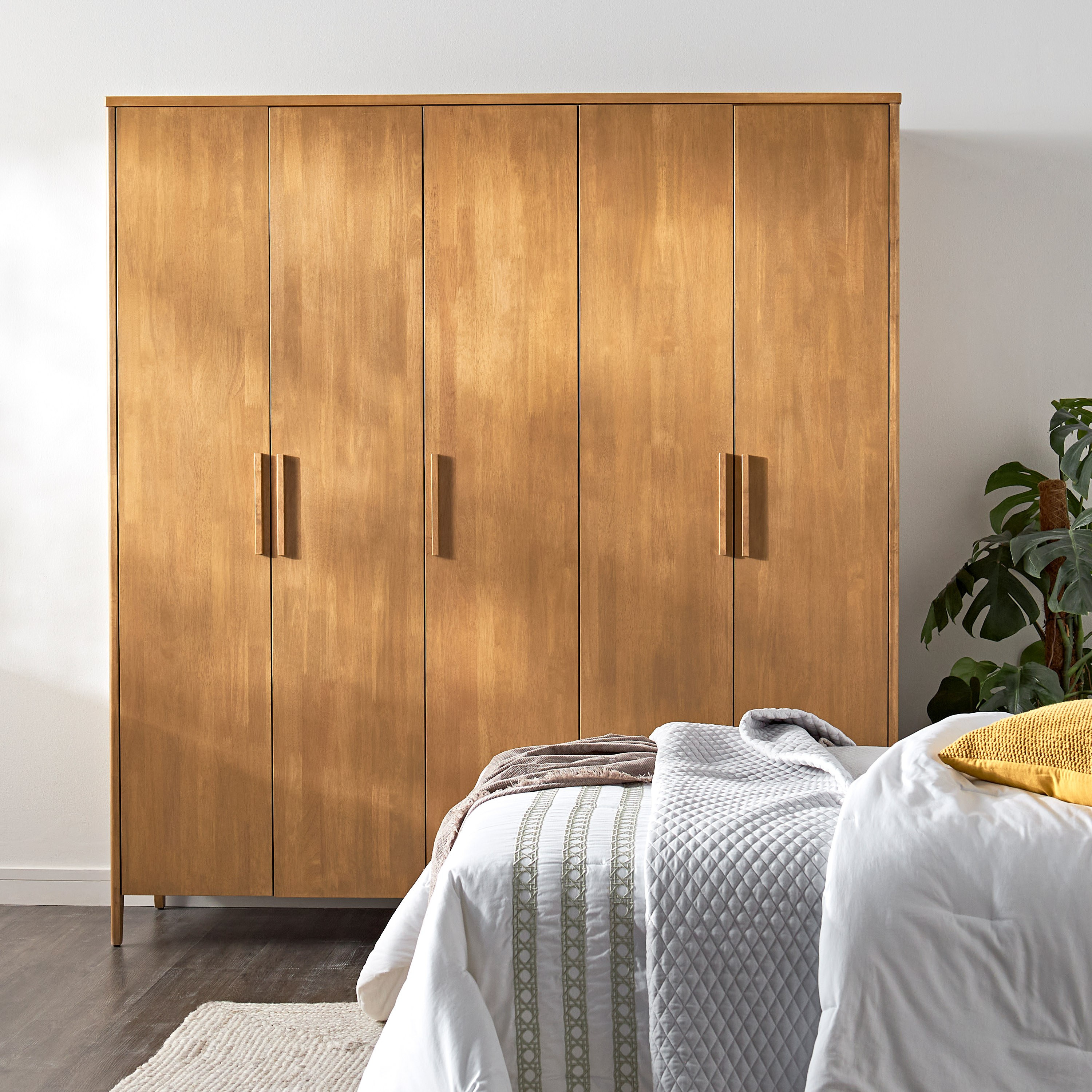 | خزانة ملابس 5 أبواب - هابيتات