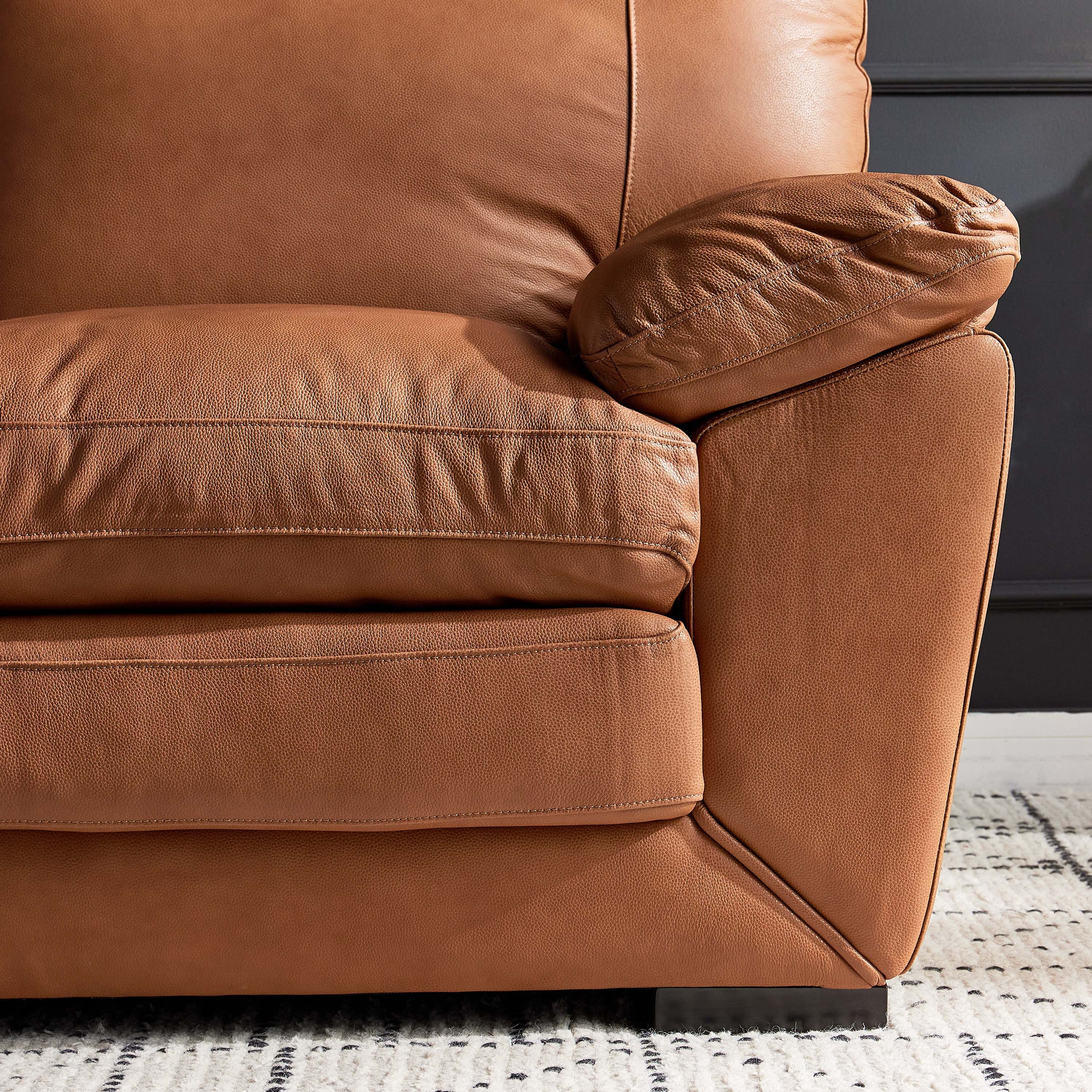 Da Vinchi 3-Seater Leather Sofa-furniture-sofaandseating-sofasandsofasets-image-3