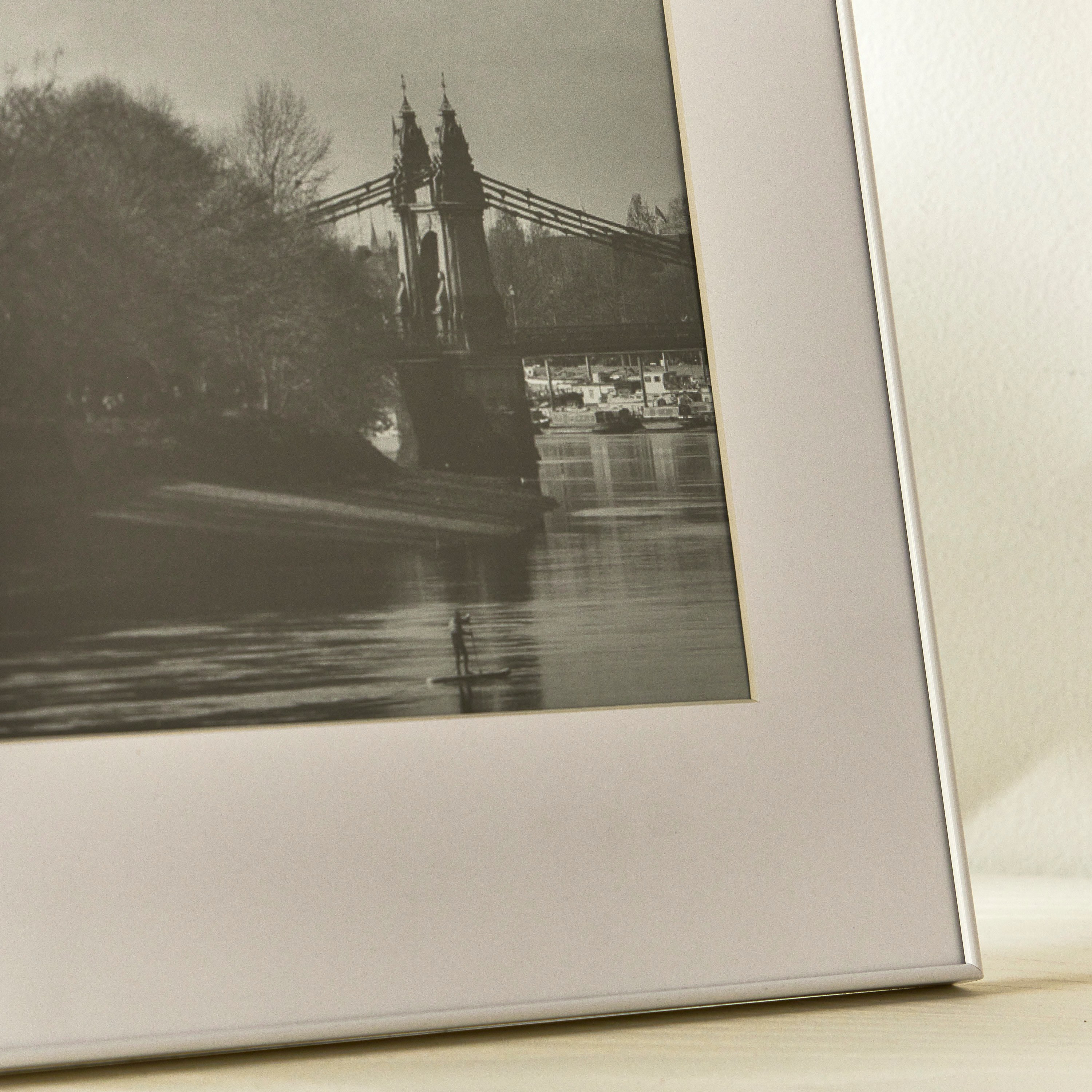 Sangi Photo Frame - 31x43 cm-household-walldecorandmirrors-photoframes-image-4