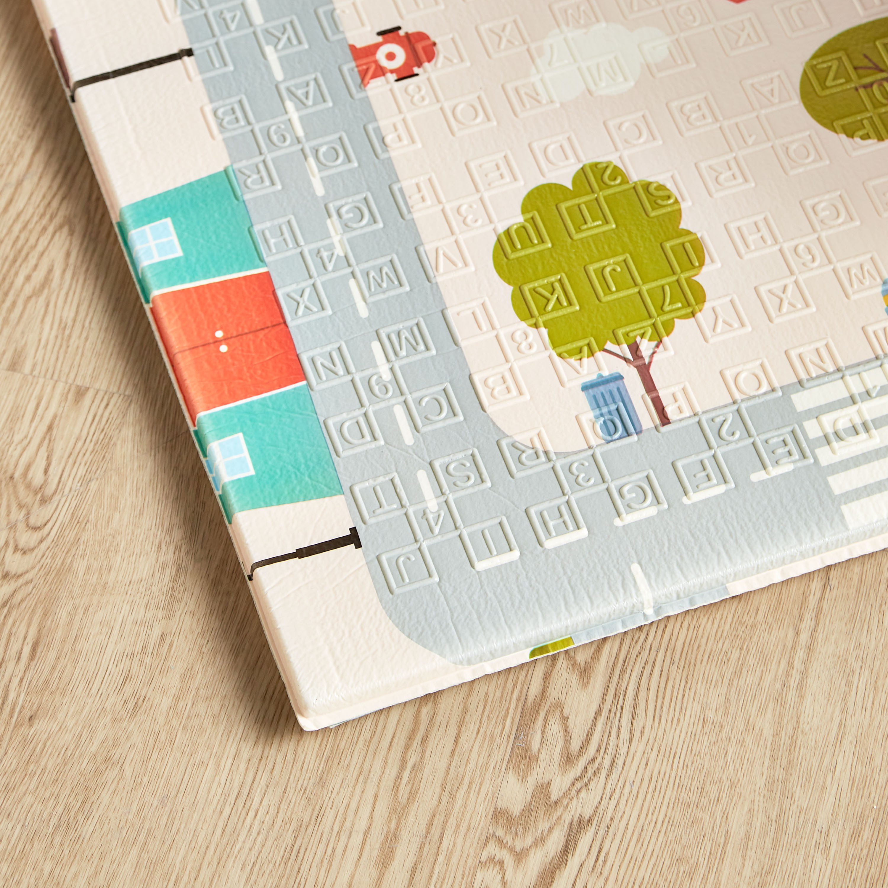 بساط لعب قابل للطي على الوجهين - نيبرهود - 177x197 سم-babyandkids-rugsandcarpets-playmats-image-5