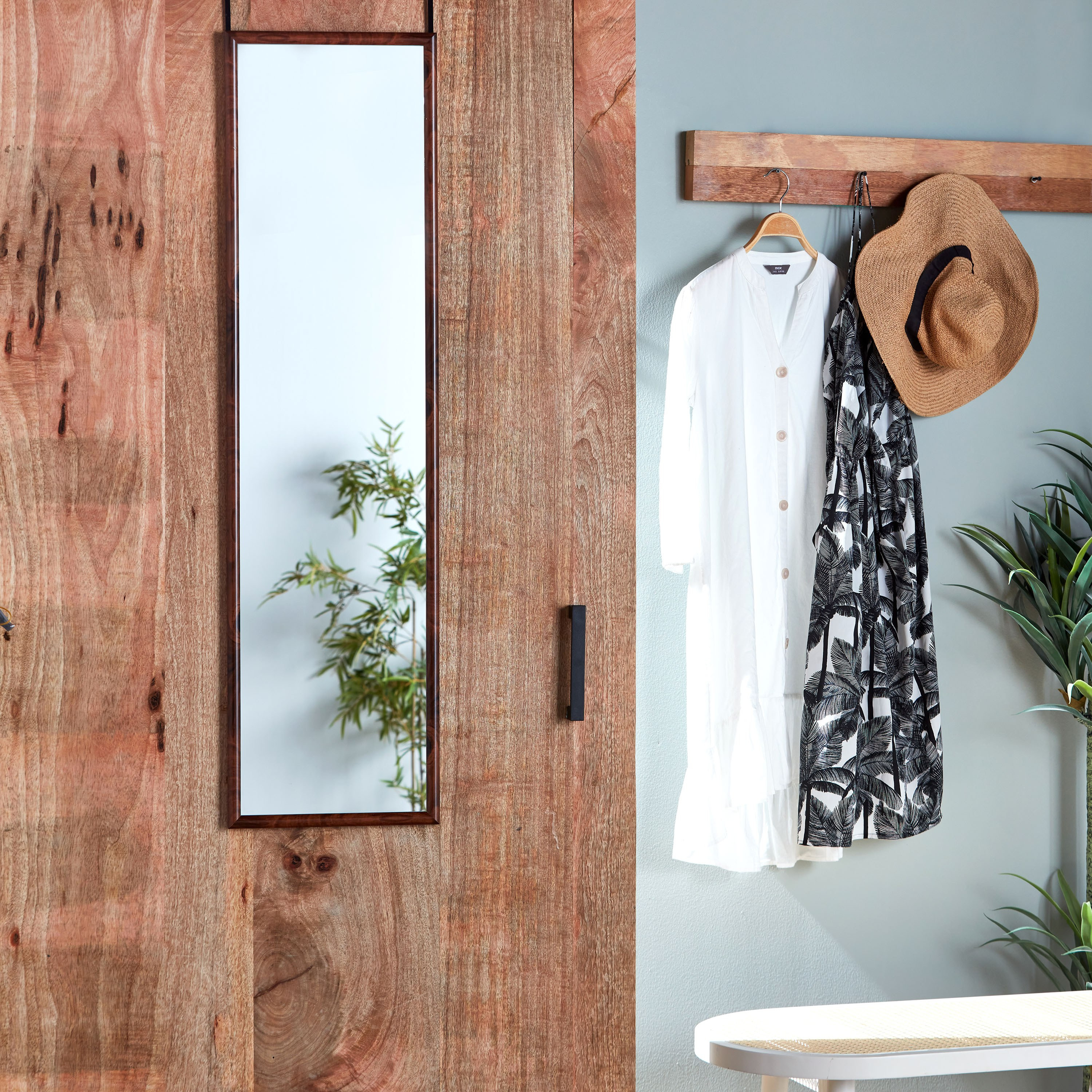 Ollie Over the Door Mirror - 122x36 cm-household-walldecorandmirrors-mirrors-overthedoormirrors-image-4