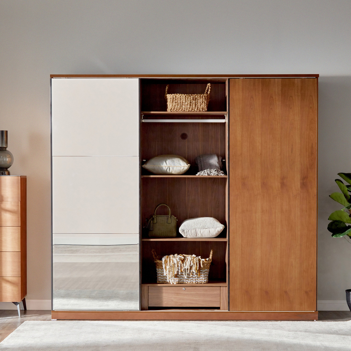 خزانة ملابس بـ 3 أبواب إنزلاقية - بروكلين 13 | خزانة ملابس بـ 3 أبواب إنزلاقية - بروكلين