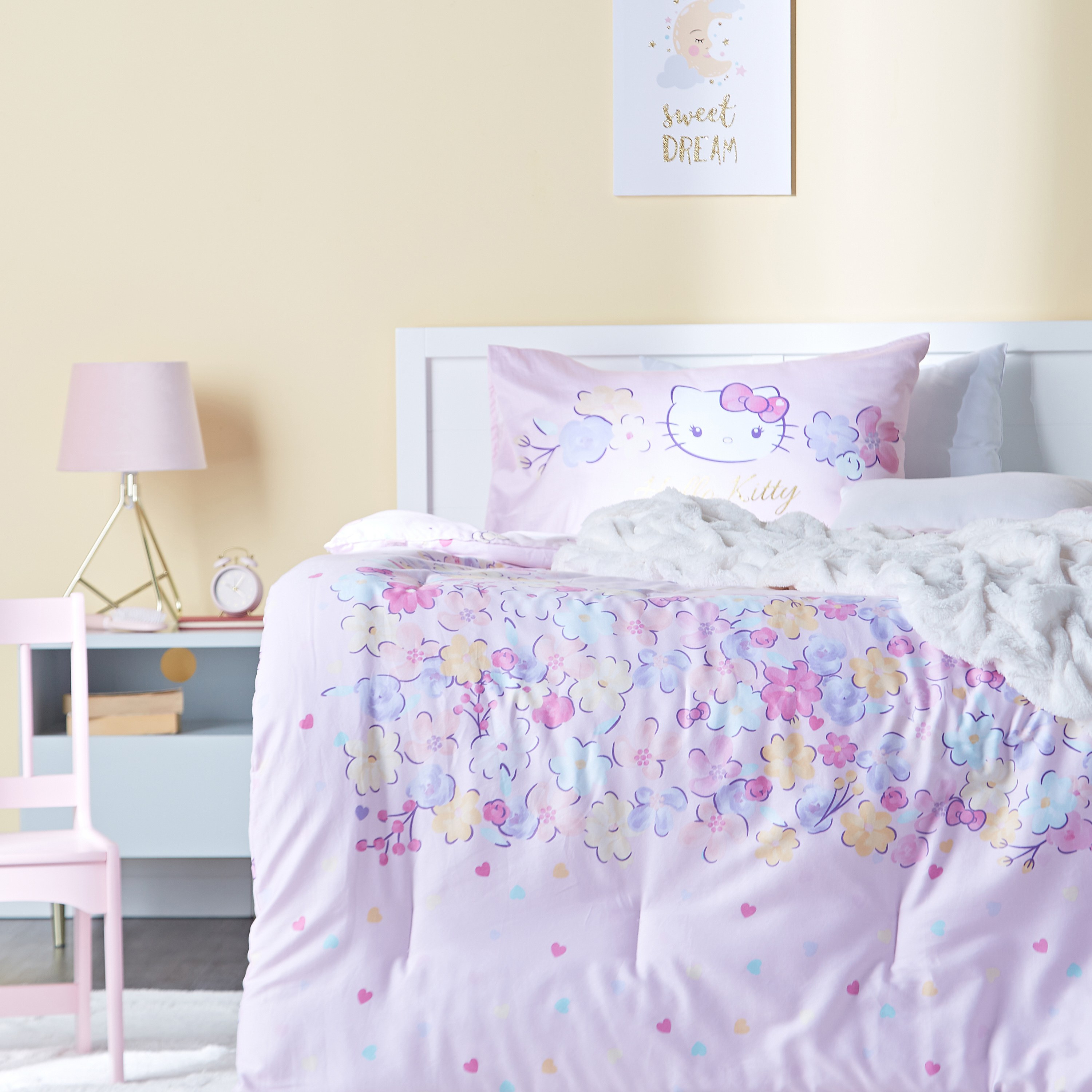 طقم لحاف كامل بتصميم أزهار - هالو كيتي - 160x220 سم-babyandkids-beddingandwindows-bedding-comforters-image-5