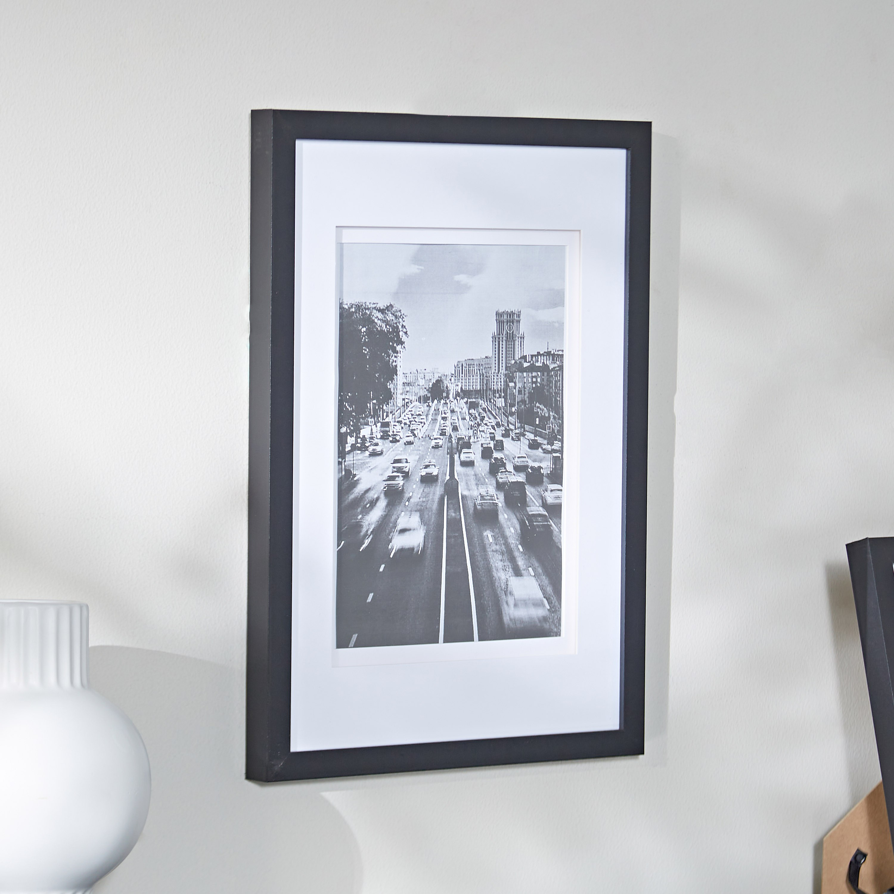 Idesia Photo Frame - 32x44 cm-household-walldecorandmirrors-photoframes-image-2