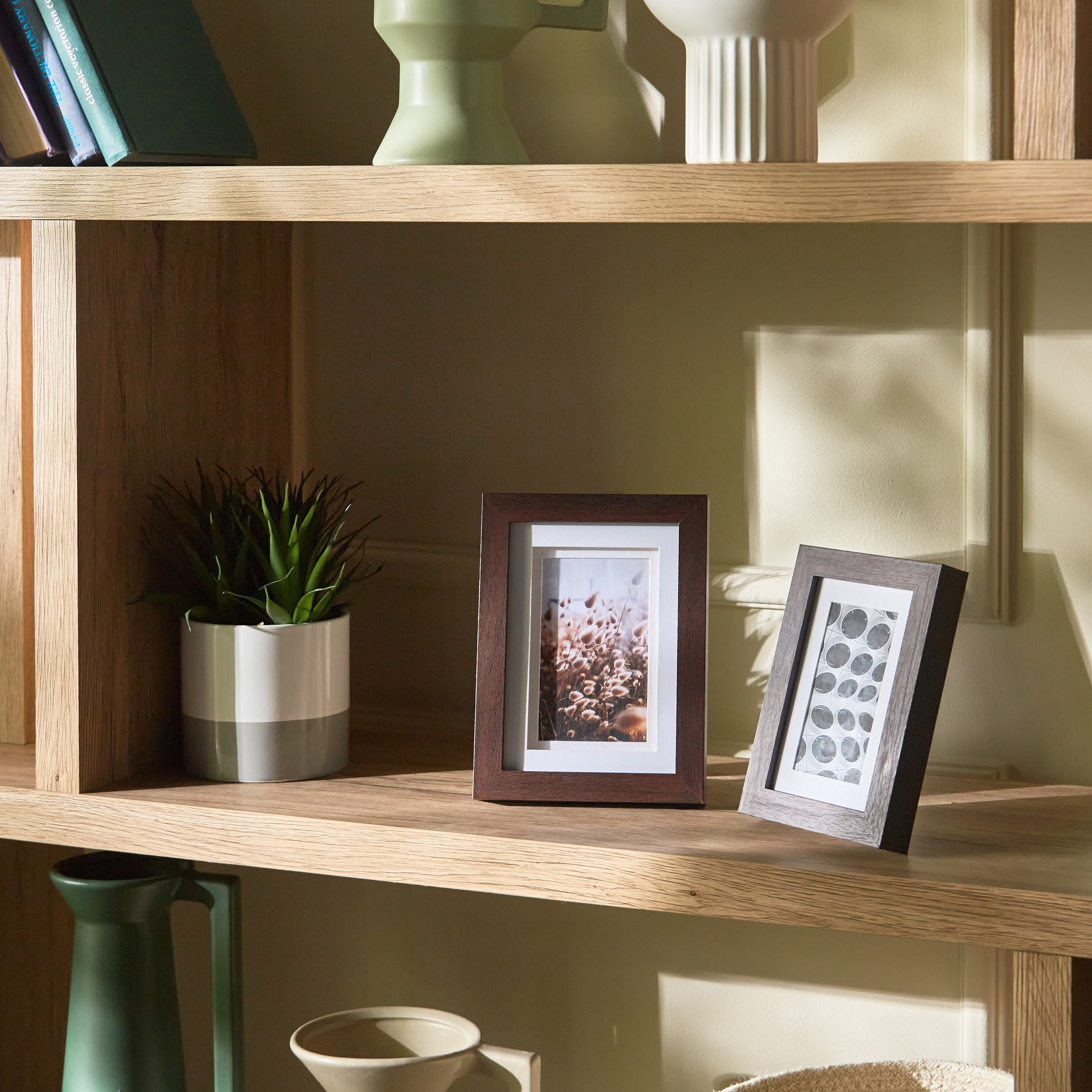 برواز صور 12x18 سم - أيديجا-household-walldecorandmirrors-photoframes-image-5