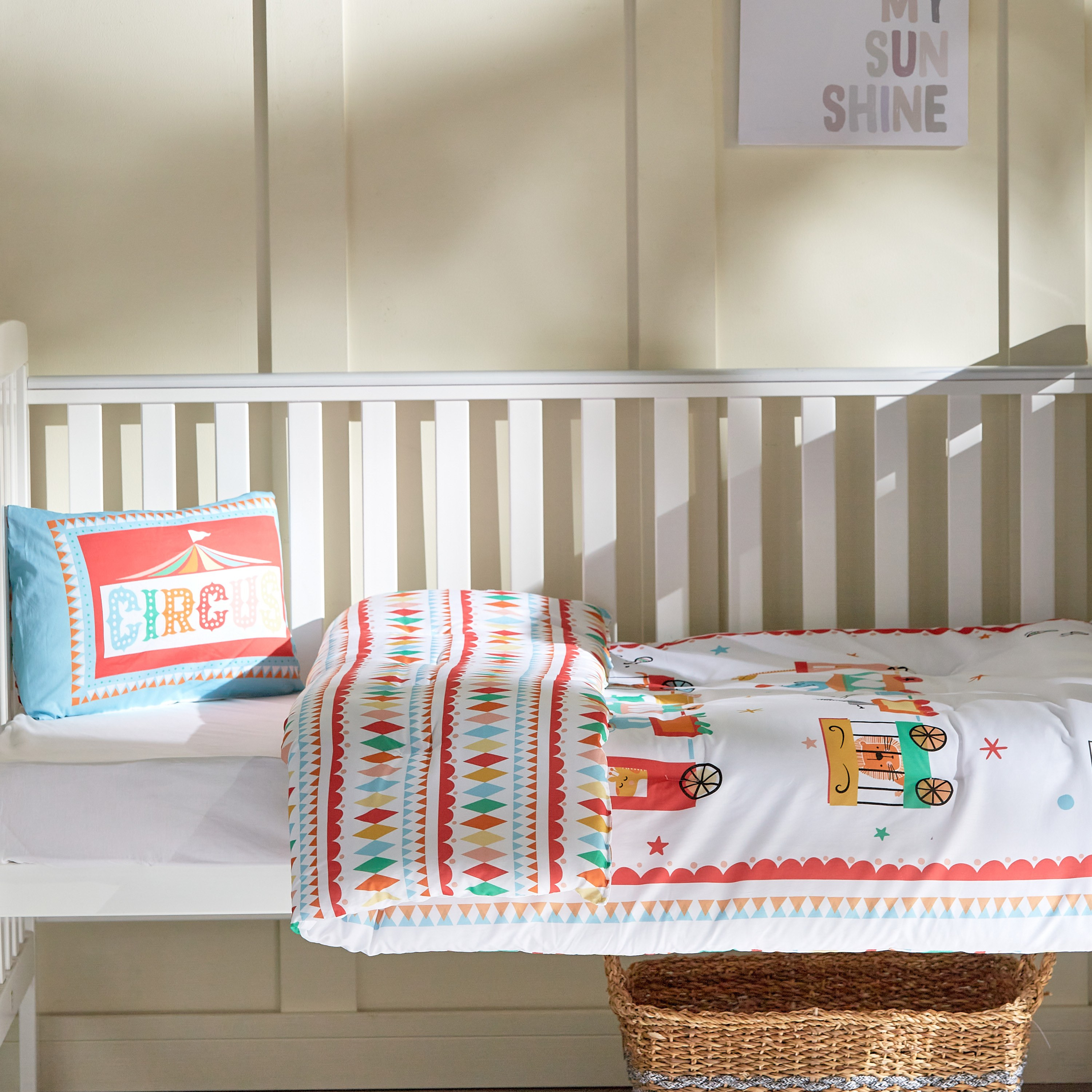 Train clearance crib bedding