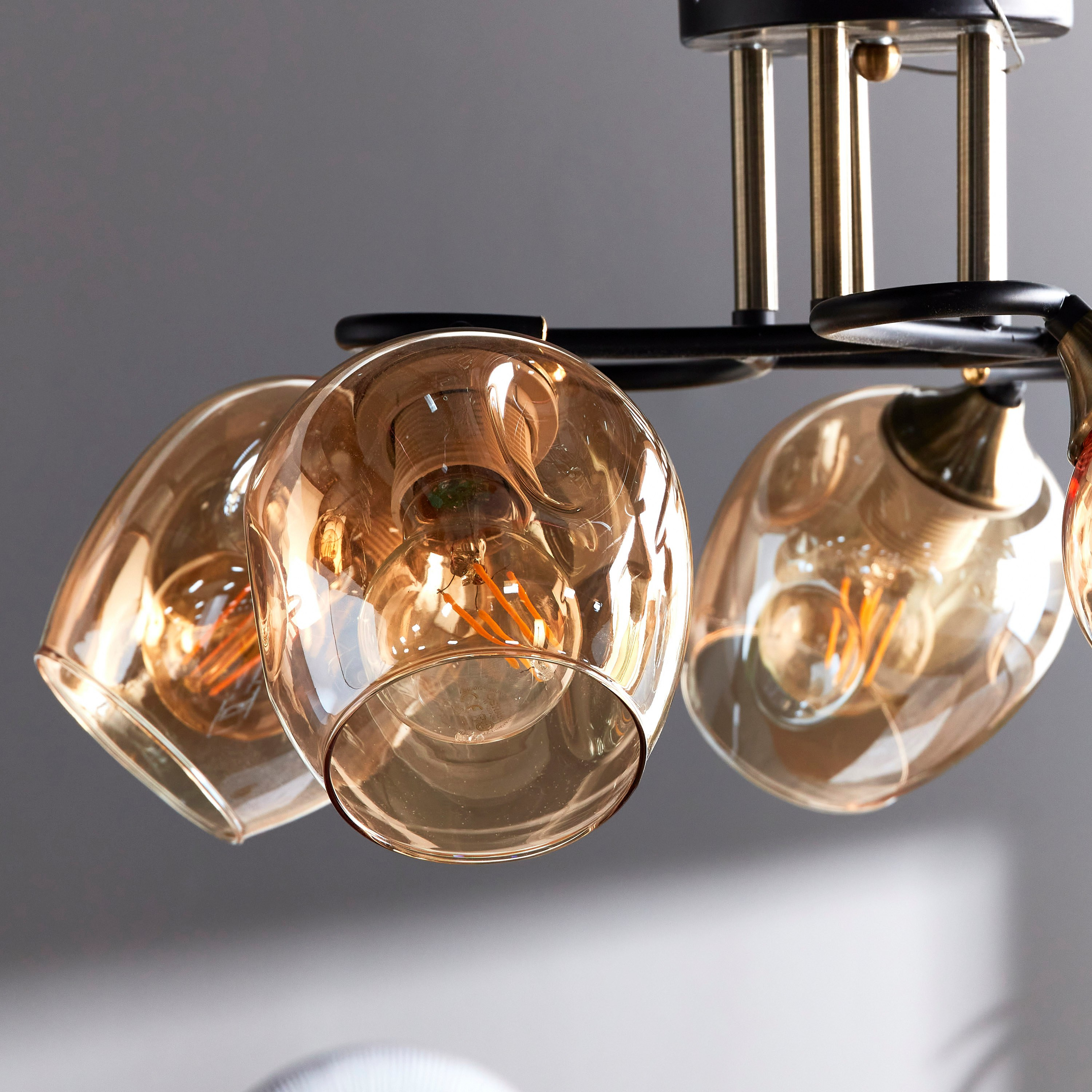 مصباح سقف زجاجي بـ 5 لمبات - مواسانتي-household-lighting-ceilinglamps-chandeliers-image-3