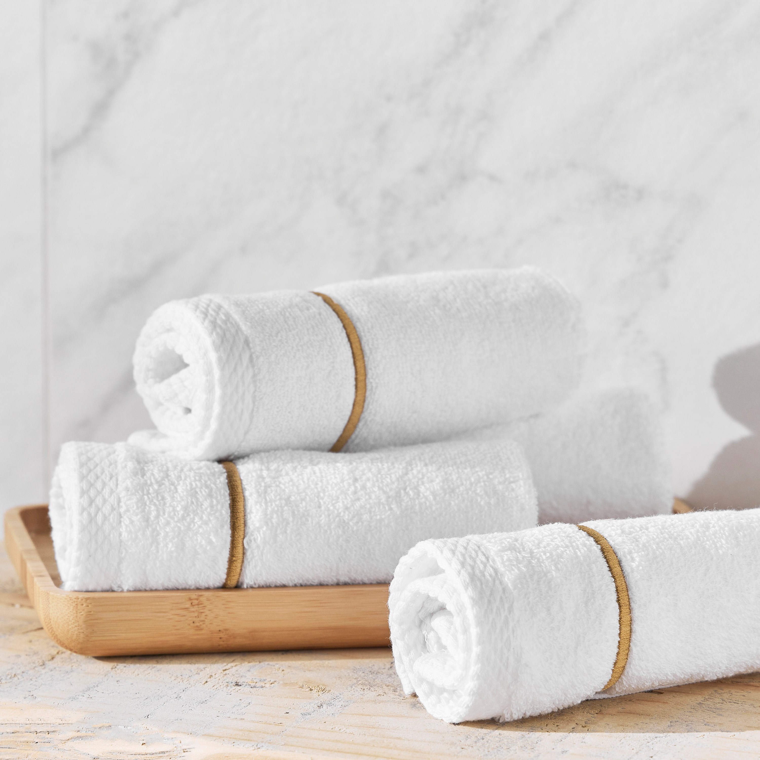 White towels online hot sale