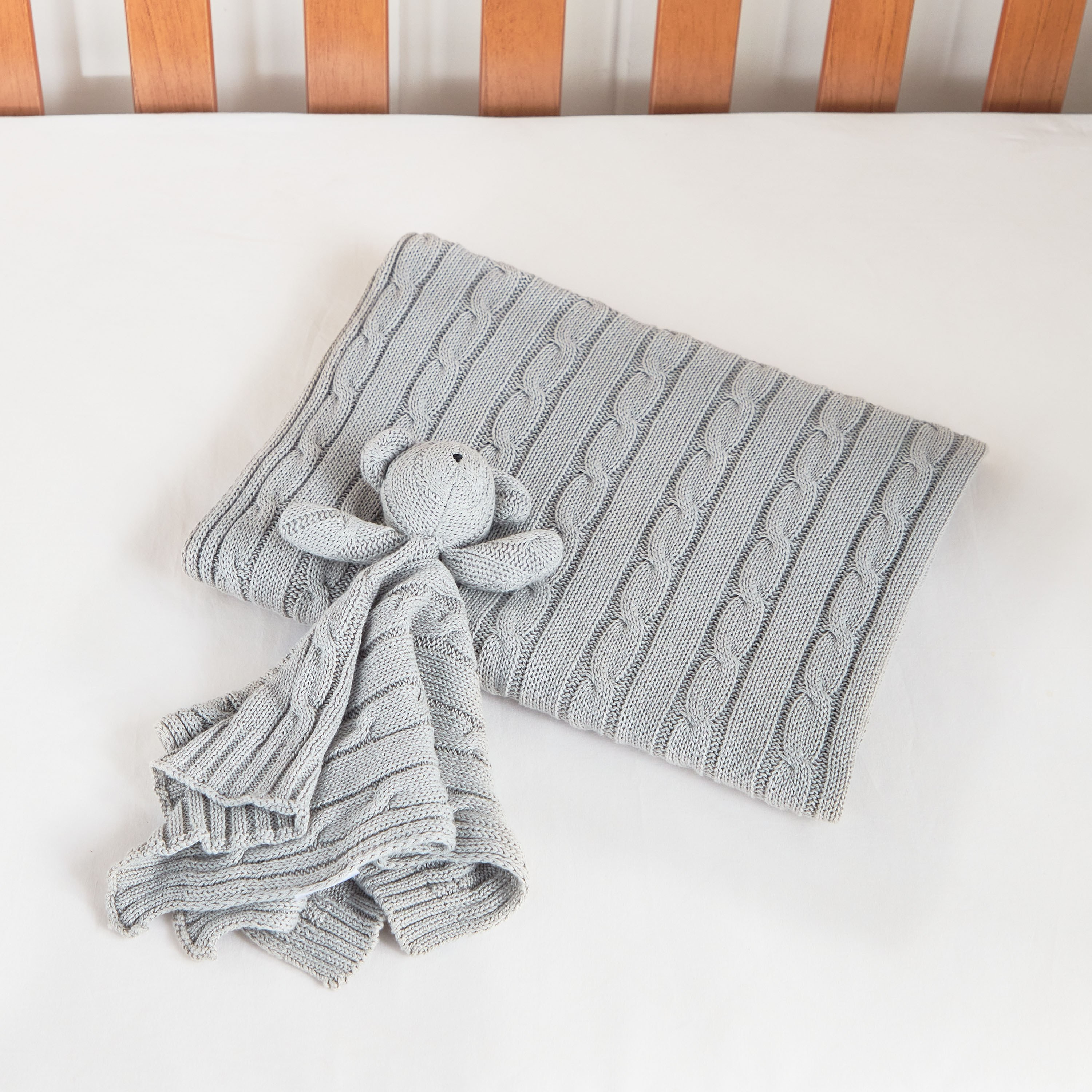 Evan Baby Blanket with Toy - 70x100 cm