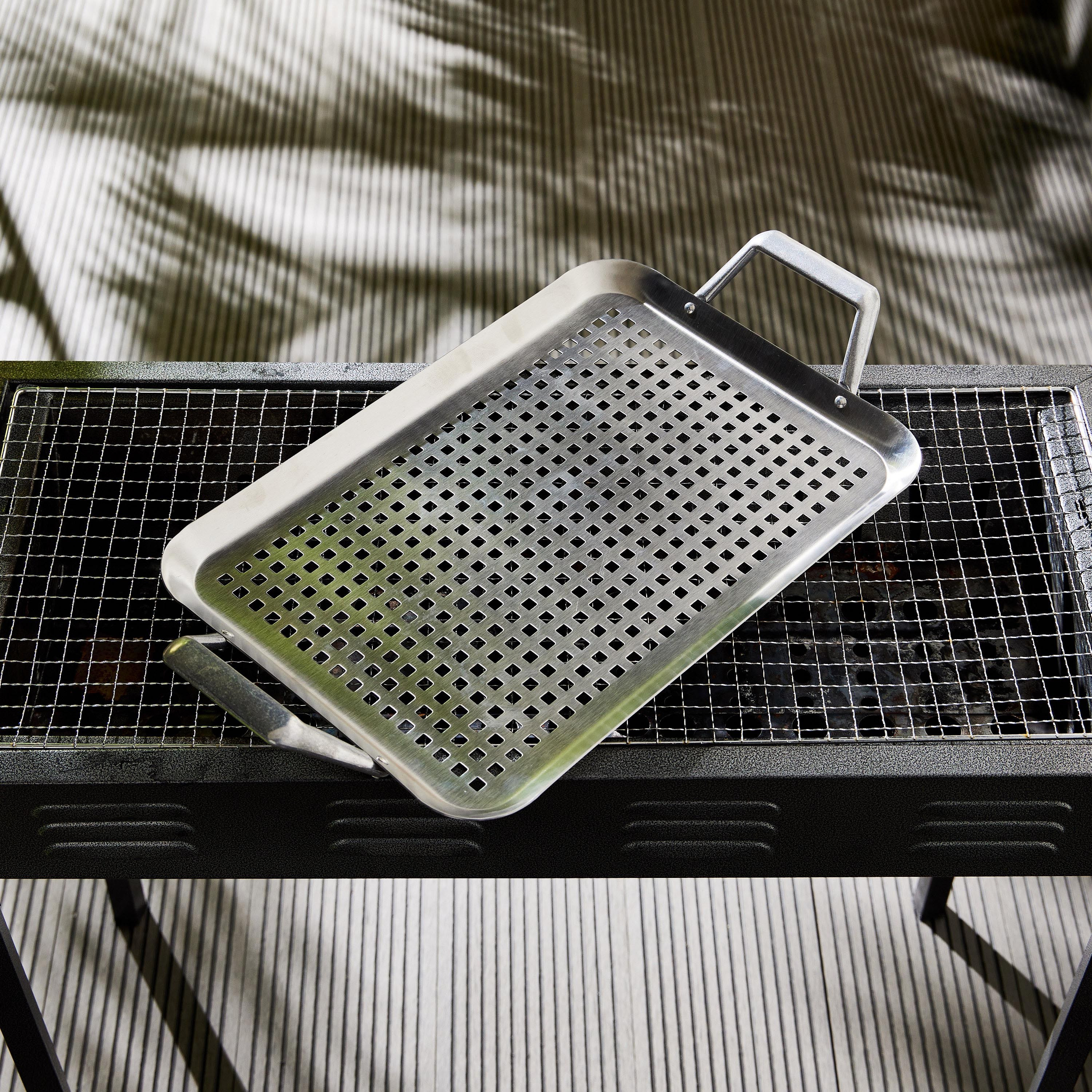 Barbeque Grill Topper Tray