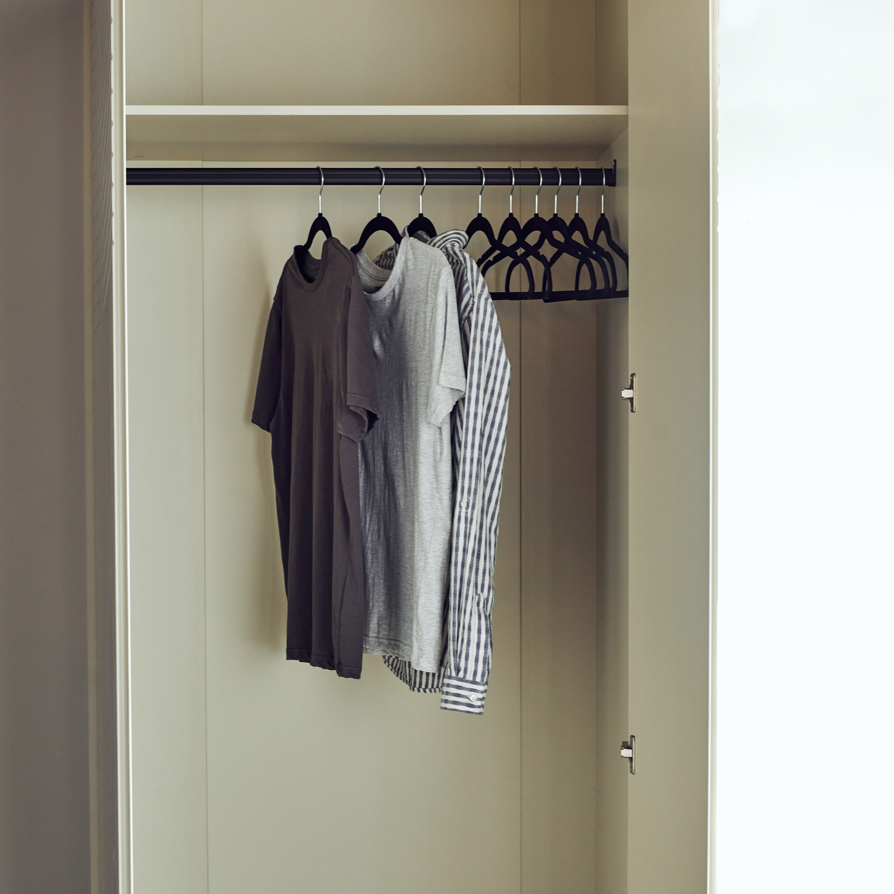 Jacinta Flock Clothes Hanger - Set of 30-household-storage-closetstorage-hangers-image-4