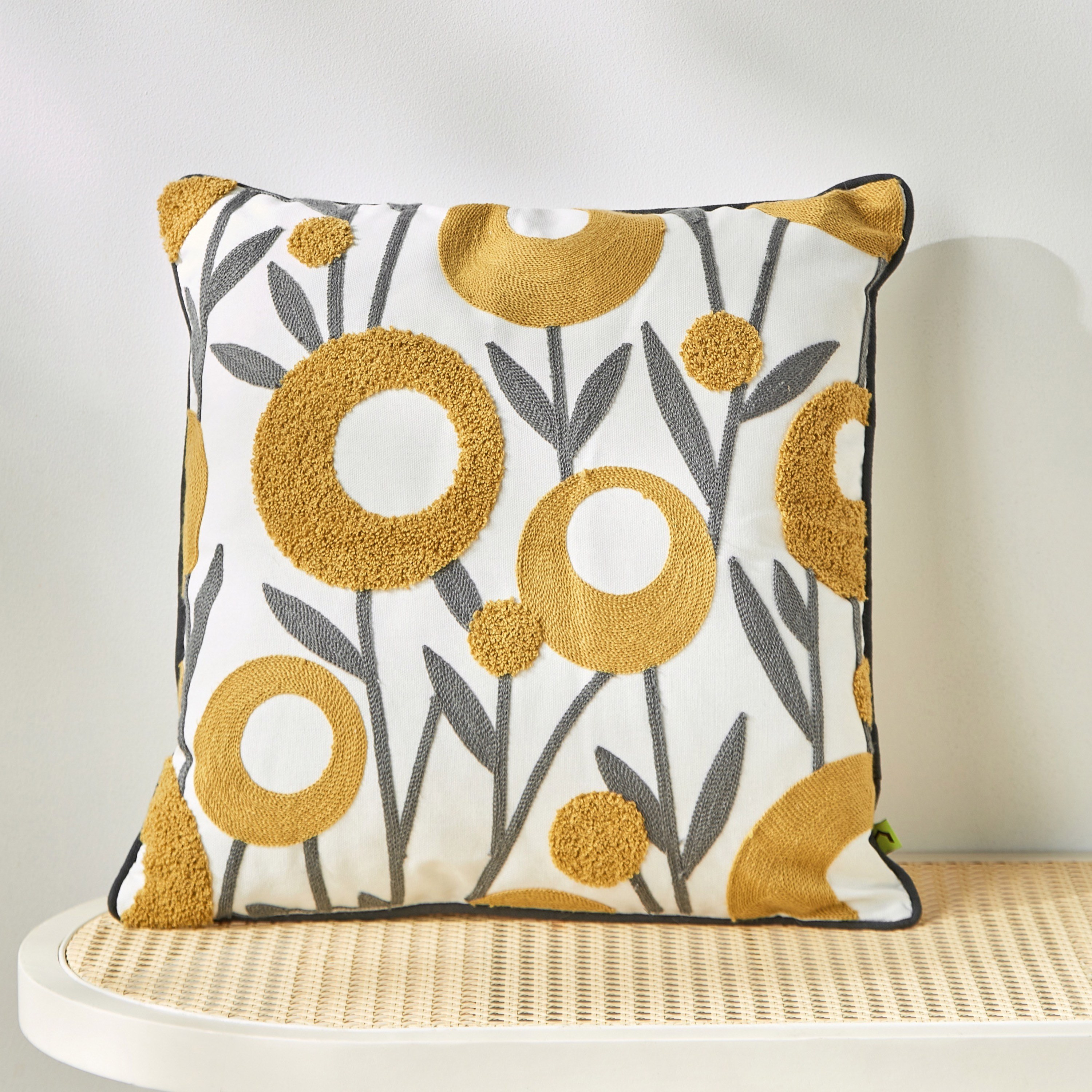 Retro Garden Filled Cushion - 45x45 cm-household-cushionsandthrows-filledcushions-decorativecushions-image-1