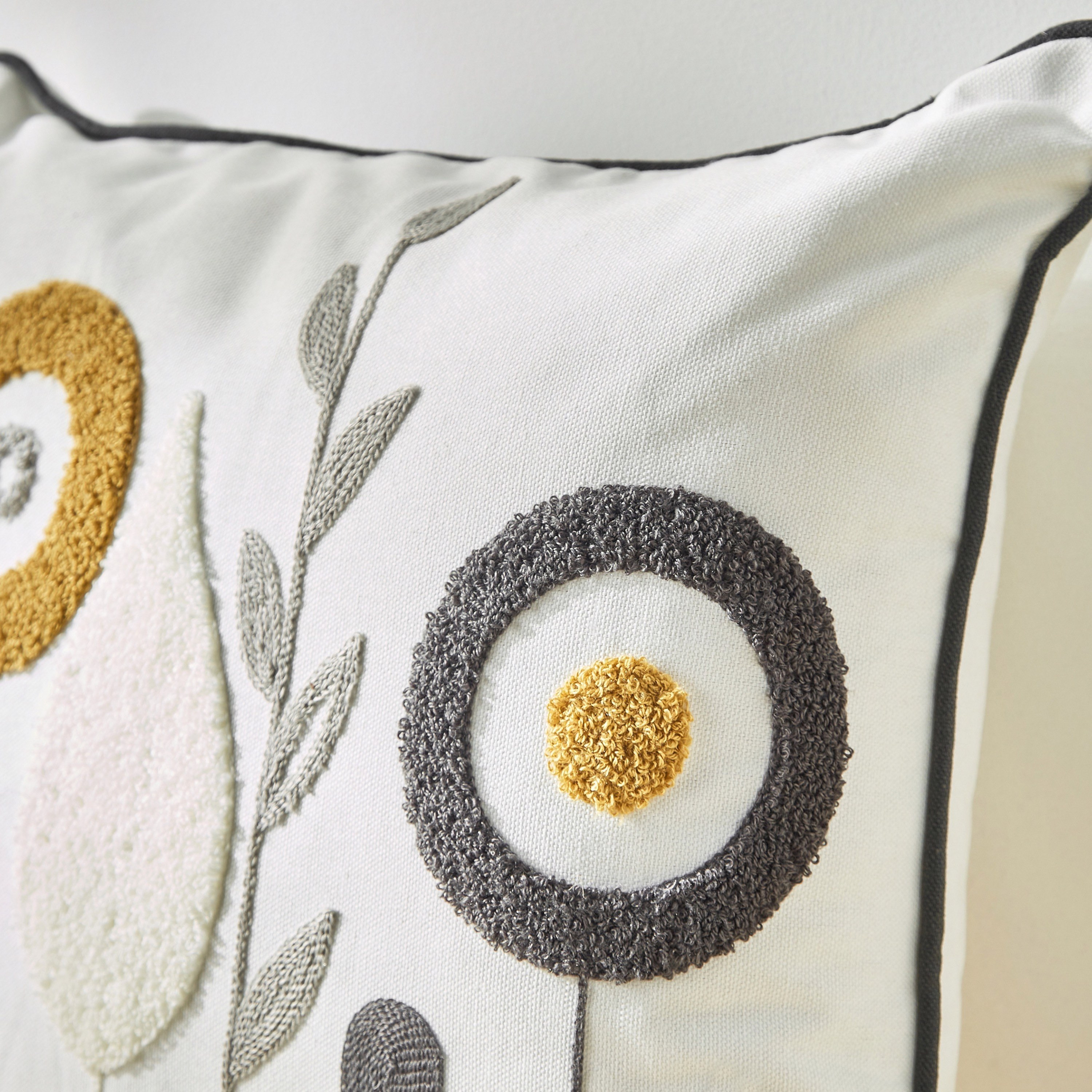 Retro Bloom Filled Cushion - 45x45 cm-household-cushionsandthrows-filledcushions-decorativecushions-image-2
