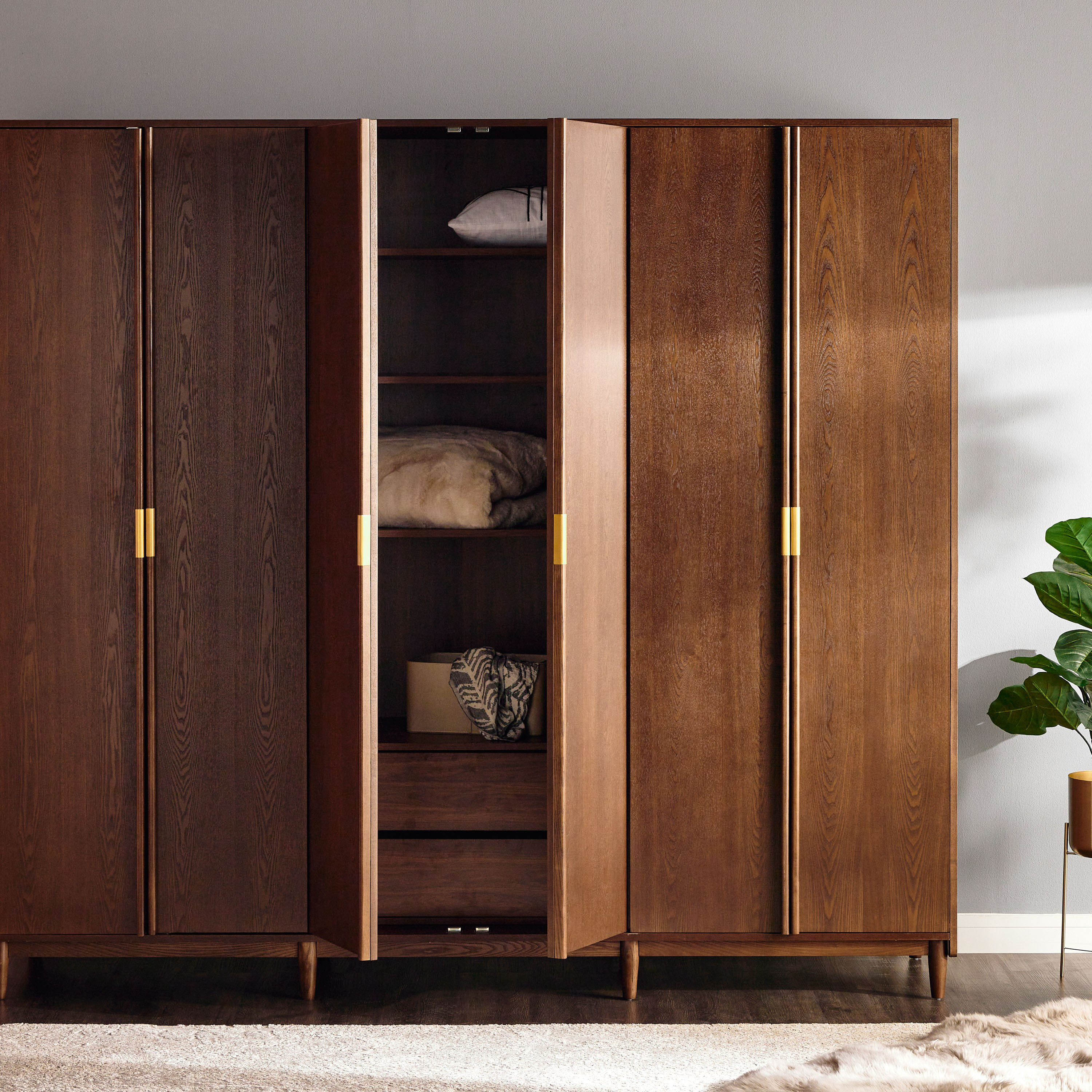 Shop Smith 6-Door Wardrobe with Drawers | Home Centre KSA