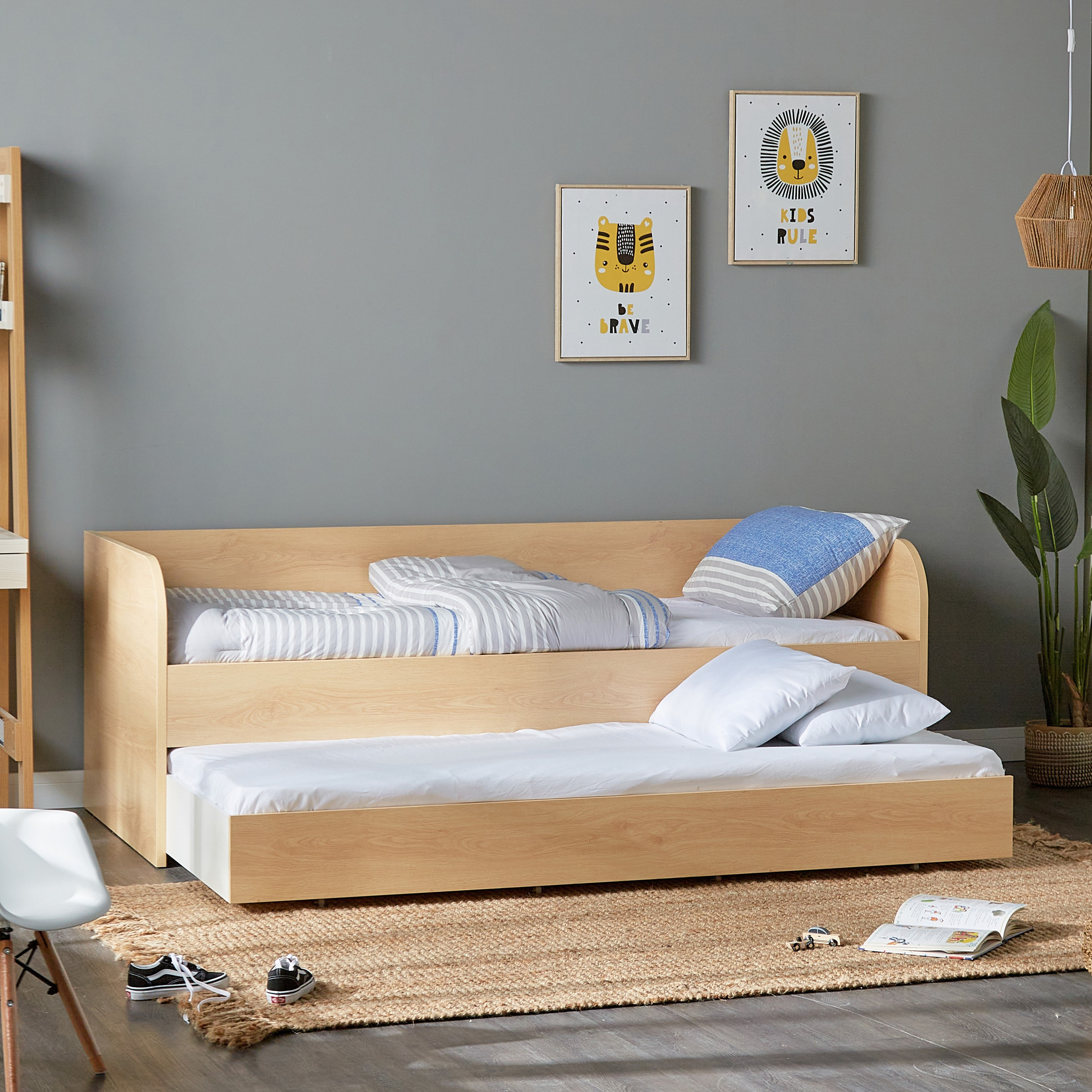 Twin daybed shop with mattress