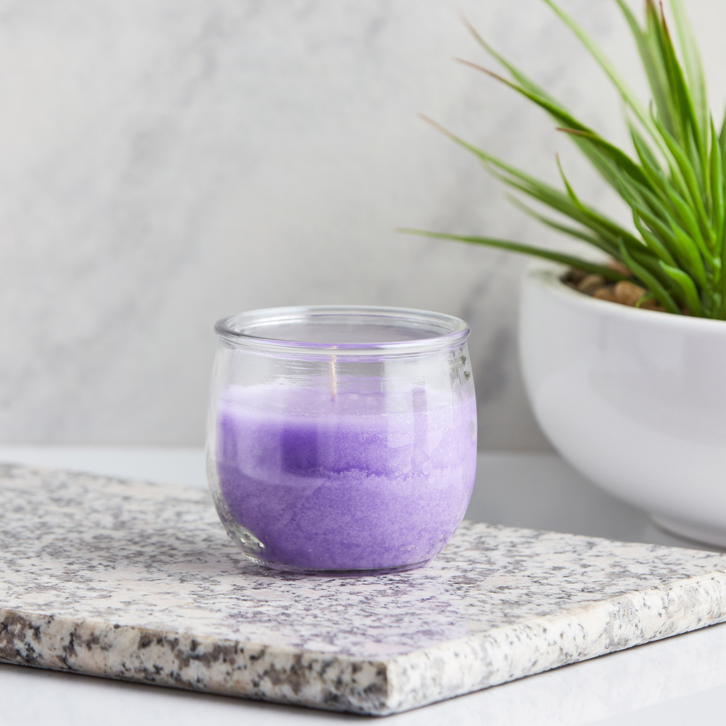 جرة شمعة معطرة برائحة اللافندر من ألادينو - 30 ساعة-household-homefragrance-candles-image-1