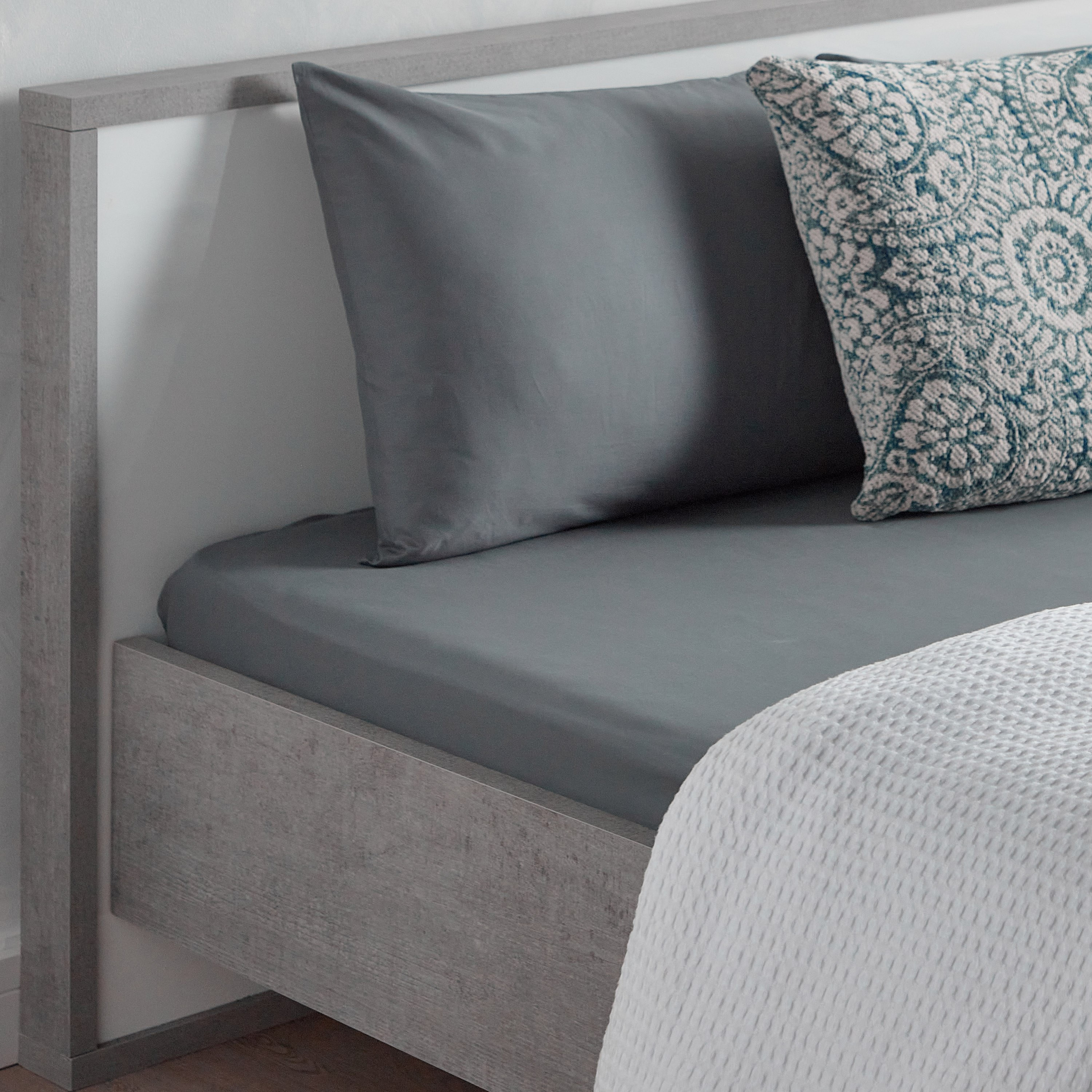 Essence Cotton Percale 144 Thread Count Queen Fitted Sheet - 160x200 cm-household-bedding-sheetsandpillowcases-fittedsheets-image-4