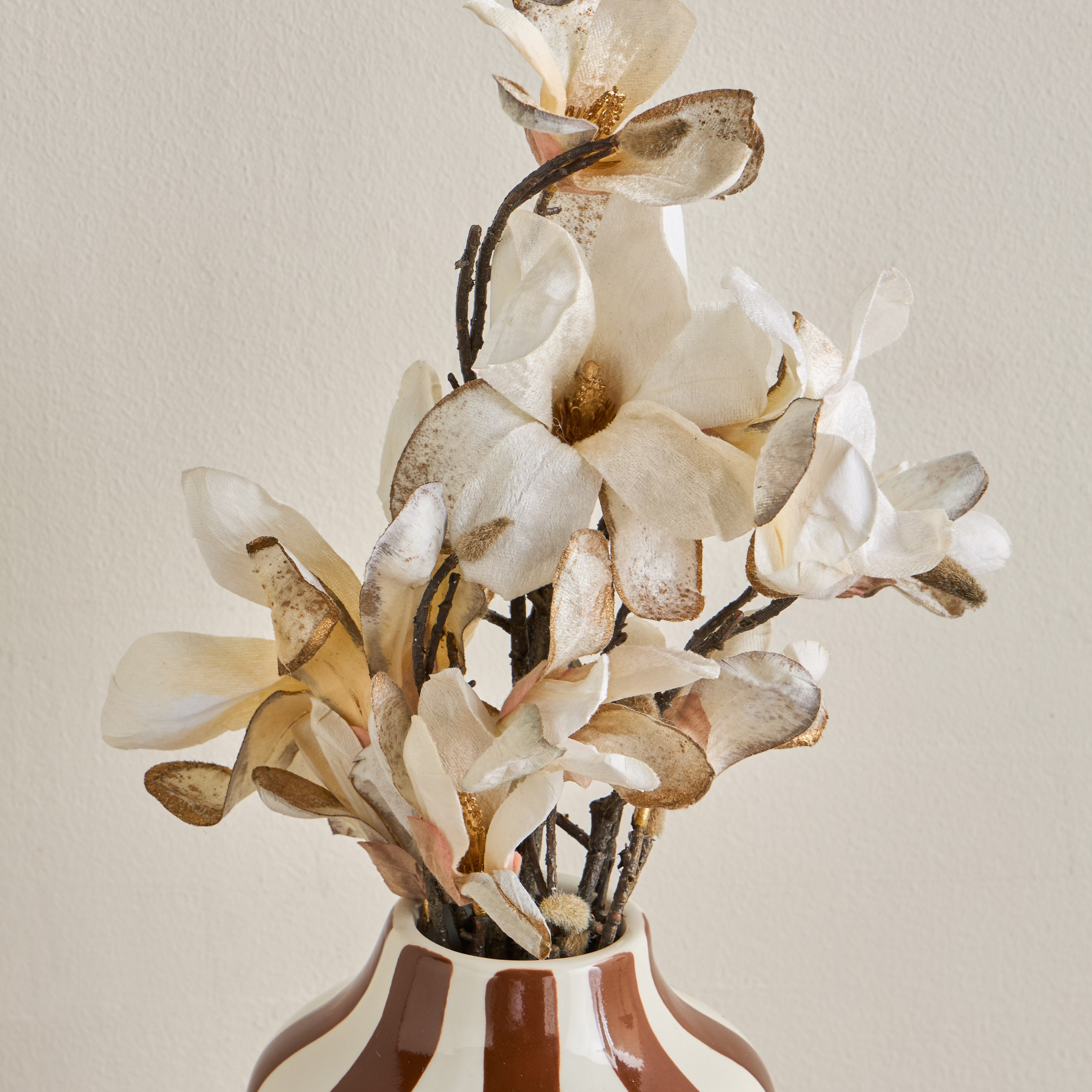 Magnolia Flower Stem - 110 cm-household-gardenandoutdoor-artificialflowersandplants-stems-image-2