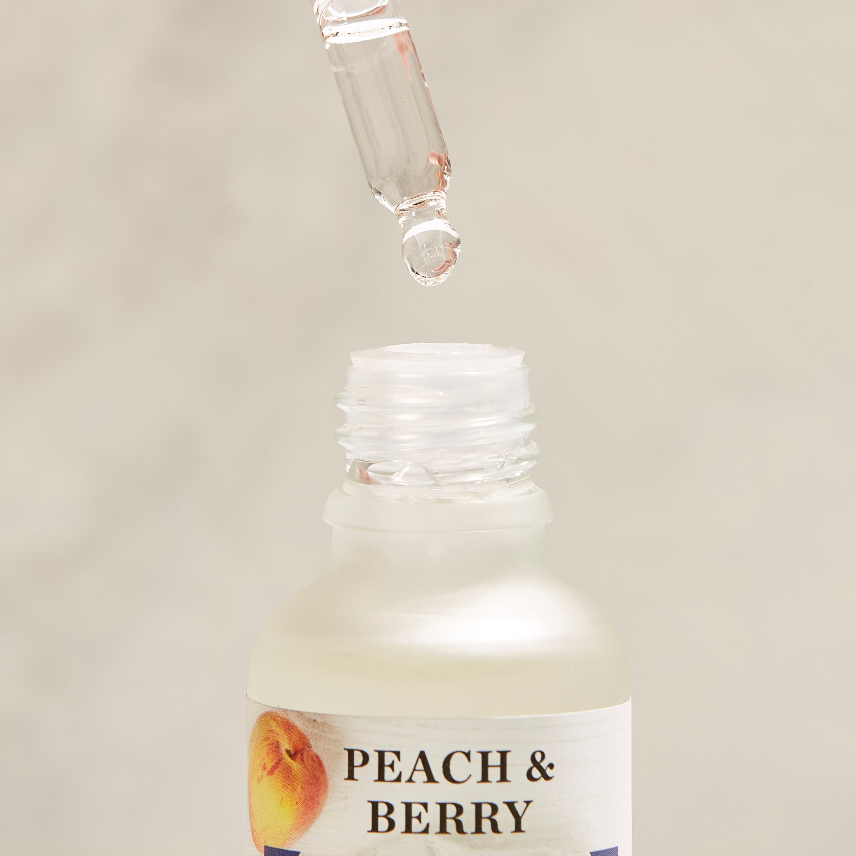 Serenity Peach and Berry Fragrance Oil - 30 ml-household-homefragrance-fragranceoilsandessence-image-2