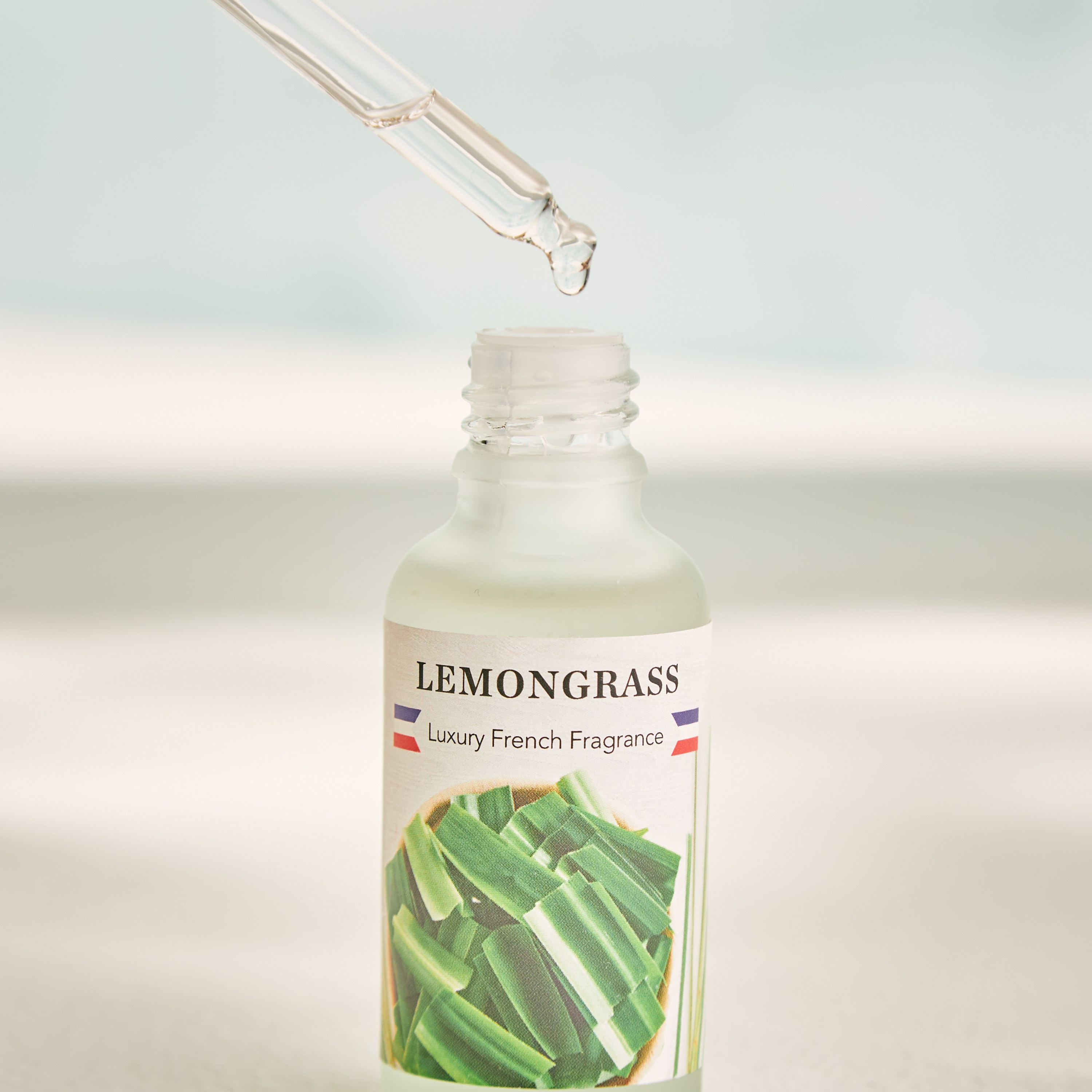 Serenity Lemongrass Fragrance Oil - 30 ml-household-homefragrance-fragranceoilsandessence-image-2