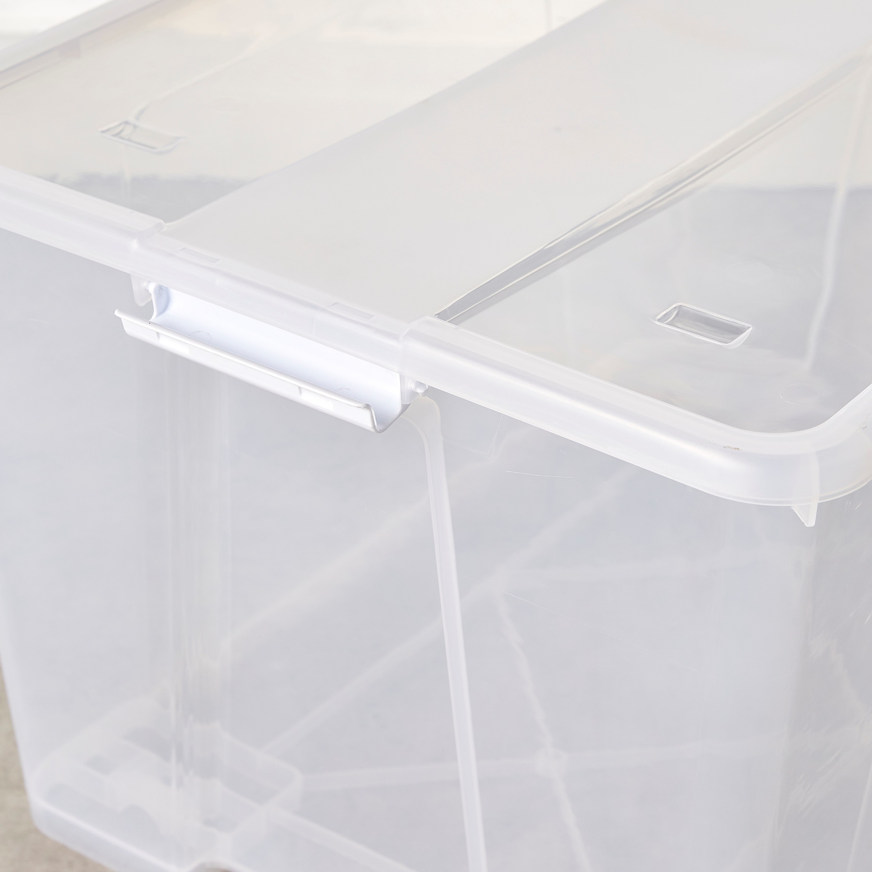 Robyn Storage Box With Lid and Wheels - 92 L-household-storage-storagesolutions-storageboxesandbaskets-image-3