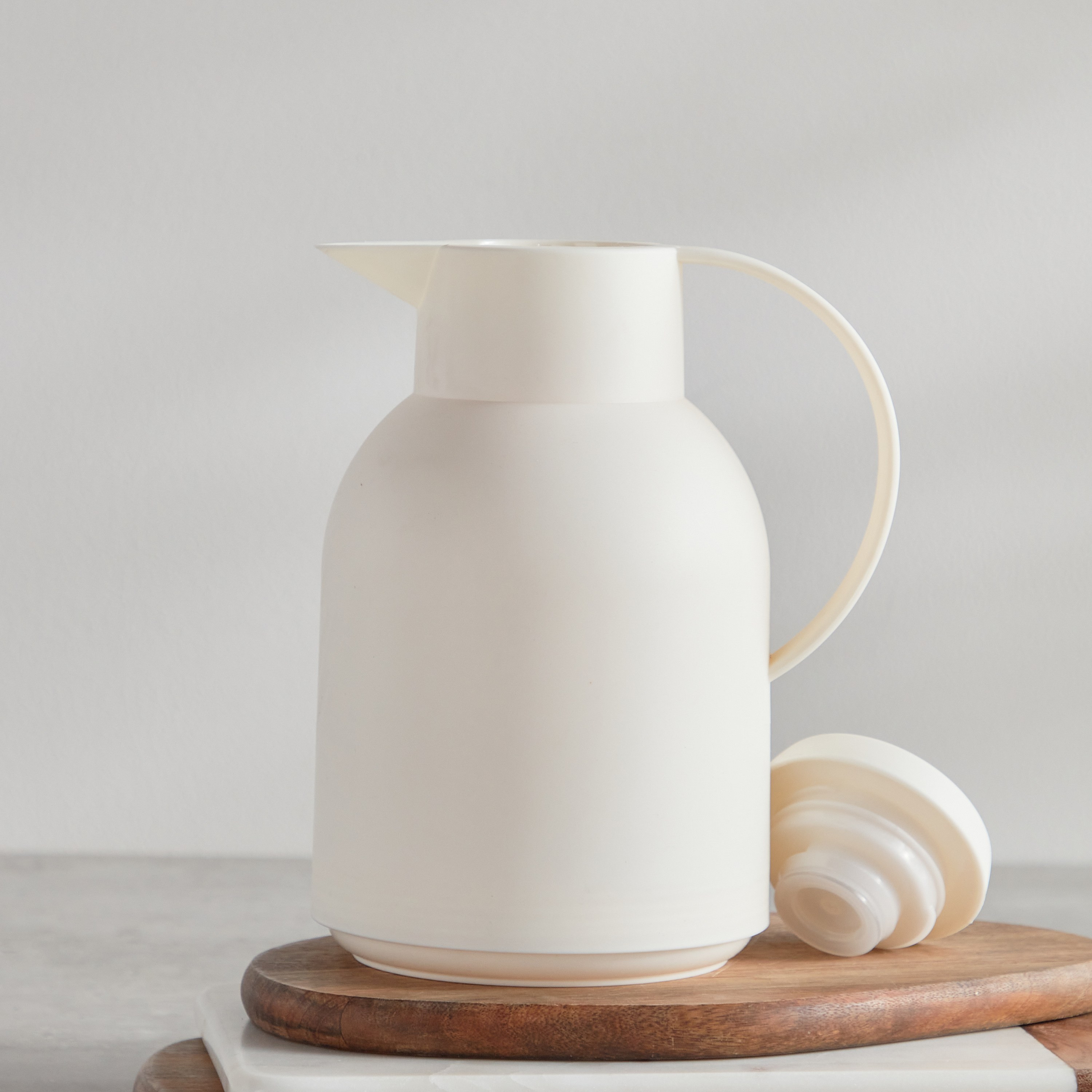 Devin Vacuum Jug - 1 L-household-dining-teaandcoffee-vacuumflaskscoffeeandteapots-image-2
