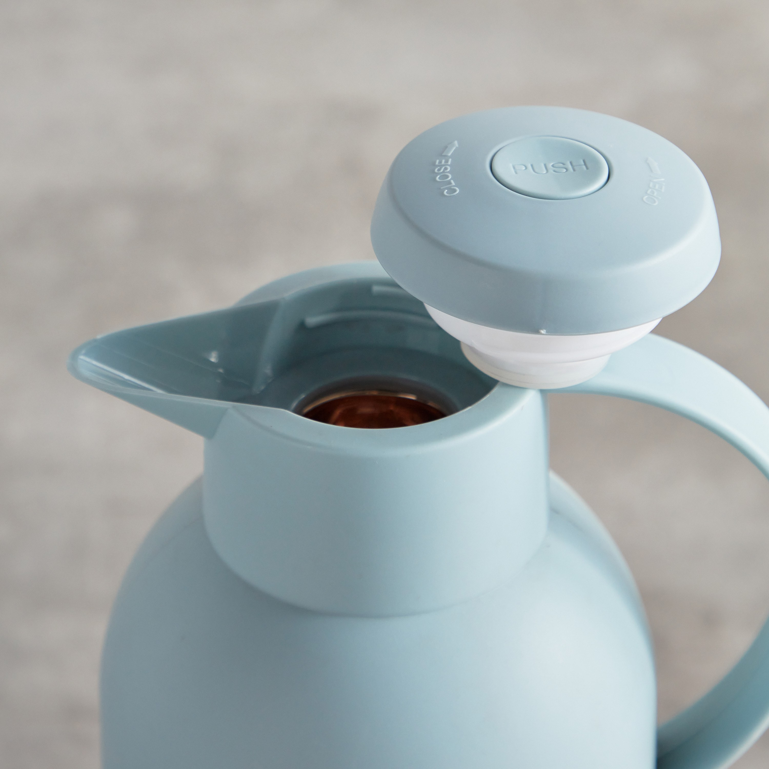 Devin Vacuum Jug - 1 L-household-dining-teaandcoffee-vacuumflaskscoffeeandteapots-image-3